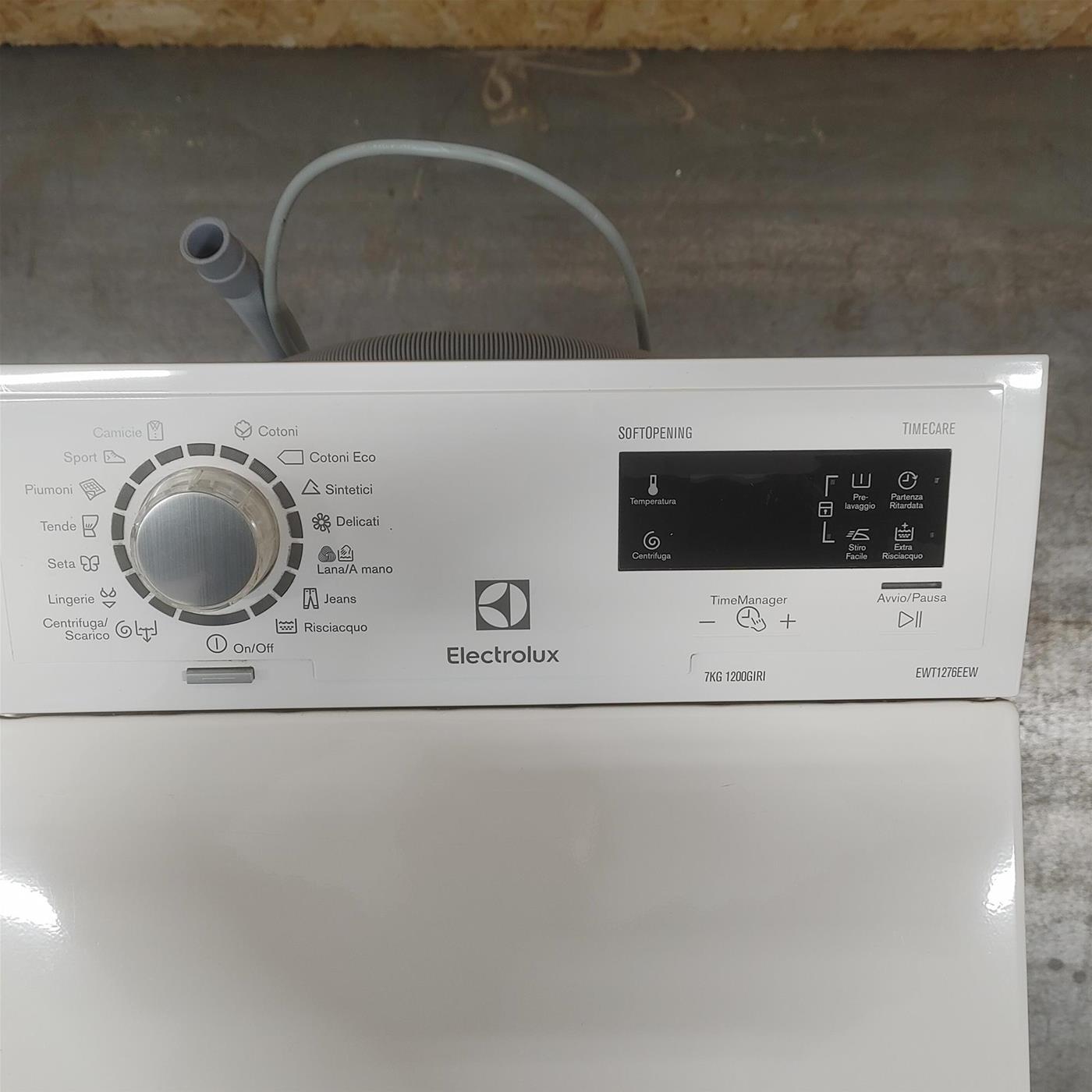 Lavatrice Electrolux EWT1276EEW Carica dall'alto 7 kg 1200 giri Bianco