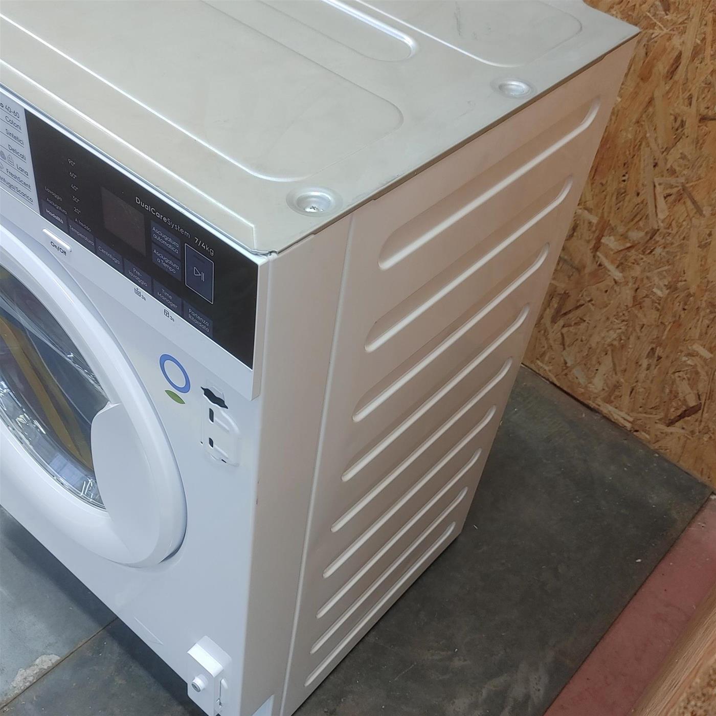 Lavasciuga Electrolux EW7W474BI da incasso 7/4 Kg