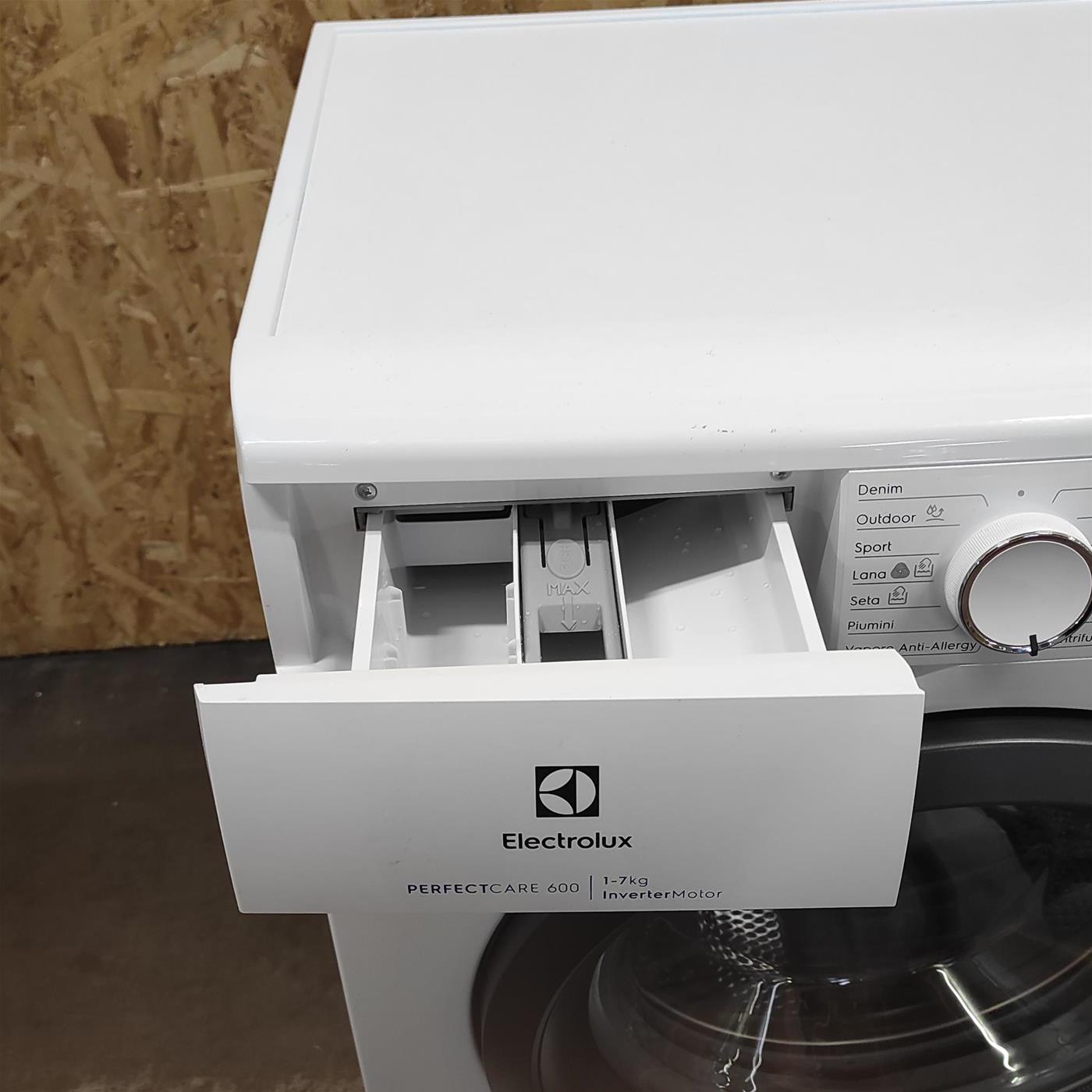 Lavatrice Electrolux SensiCare serie 600 EW6S472B 7 Kg