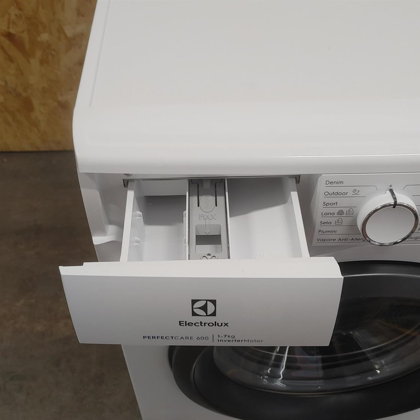 Lavatrice Electrolux SensiCare serie 600 EW6S472B 7 Kg