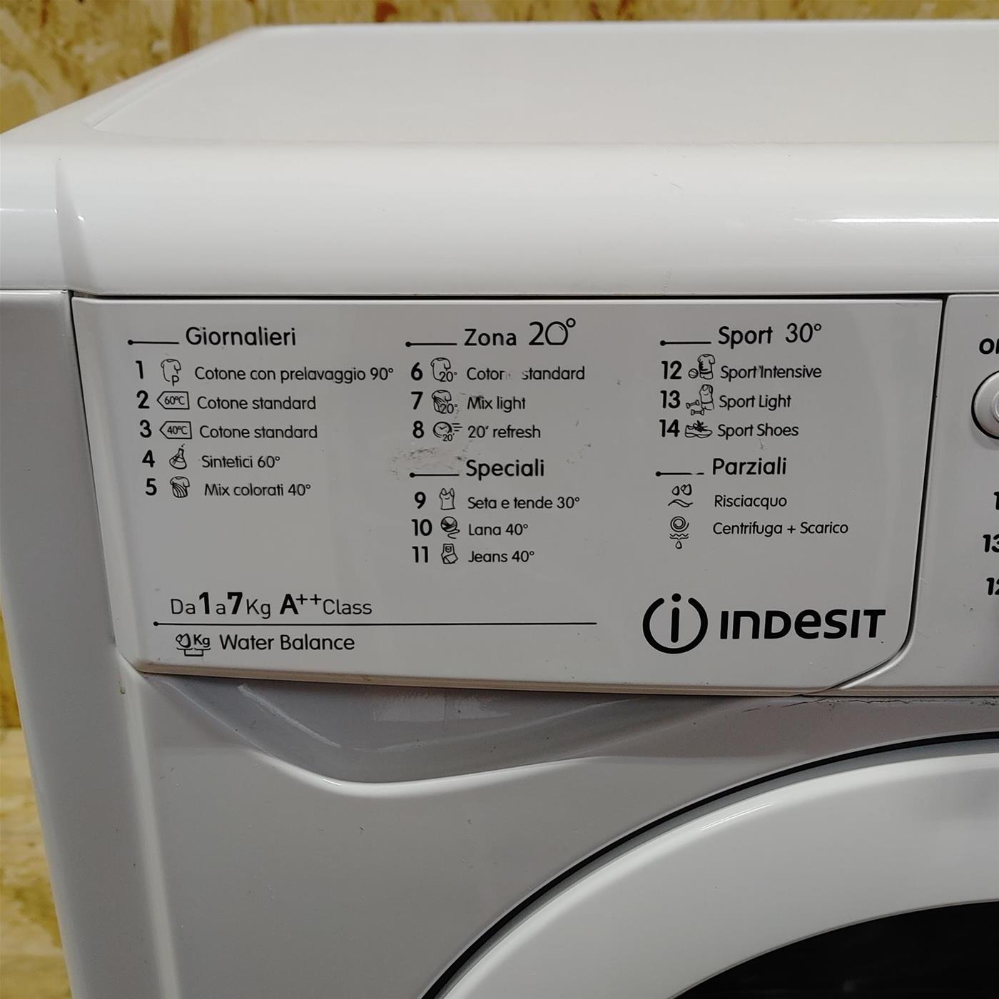 Prodotti Indesit IWC 71052 C ECO IT lavatrice Caricamento frontale 7 kg 1000 Giri/min Bianco