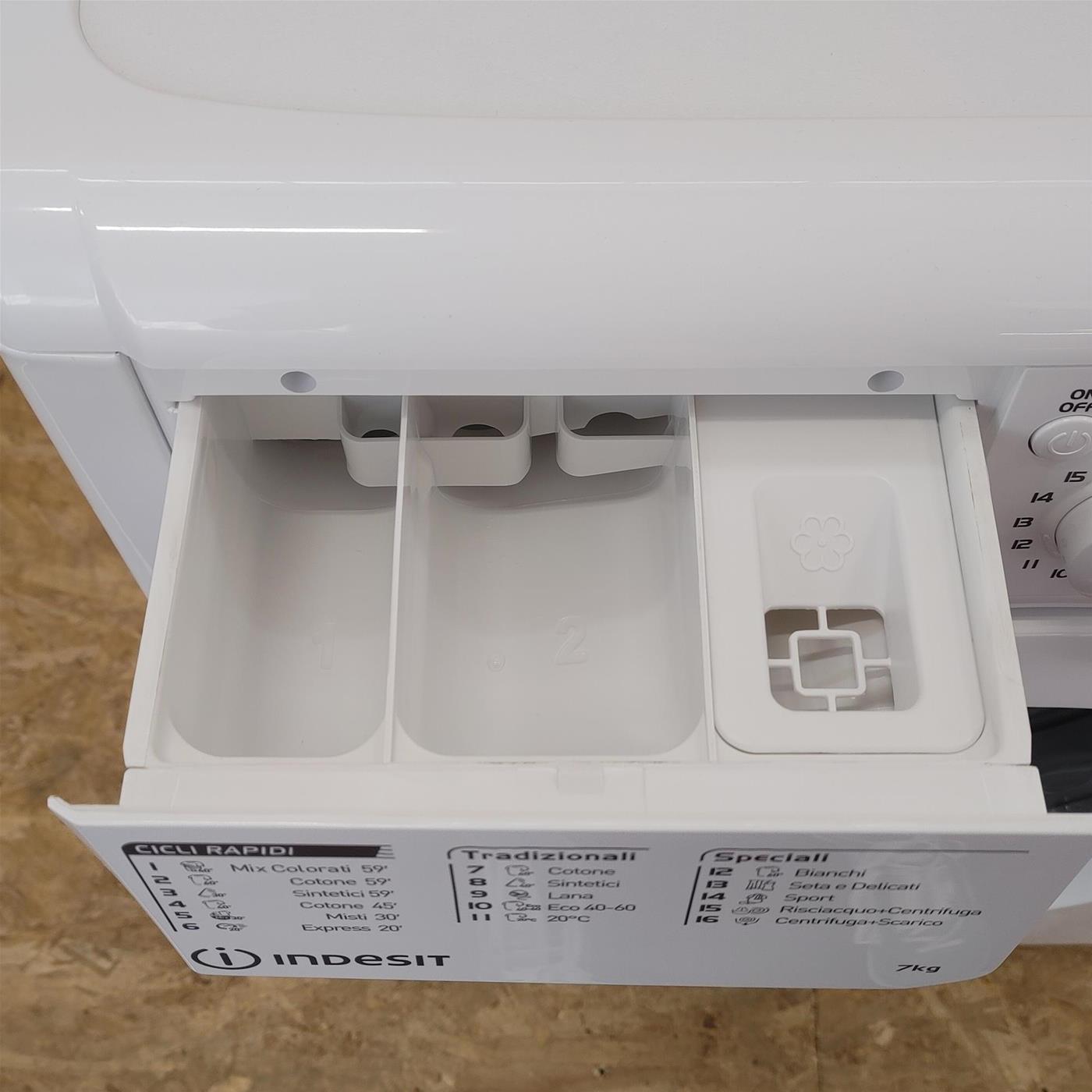 Indesit EWC 71252 WFRM lavatrice Caricamento frontale 7 kg 1200 Giri/min Bianco
