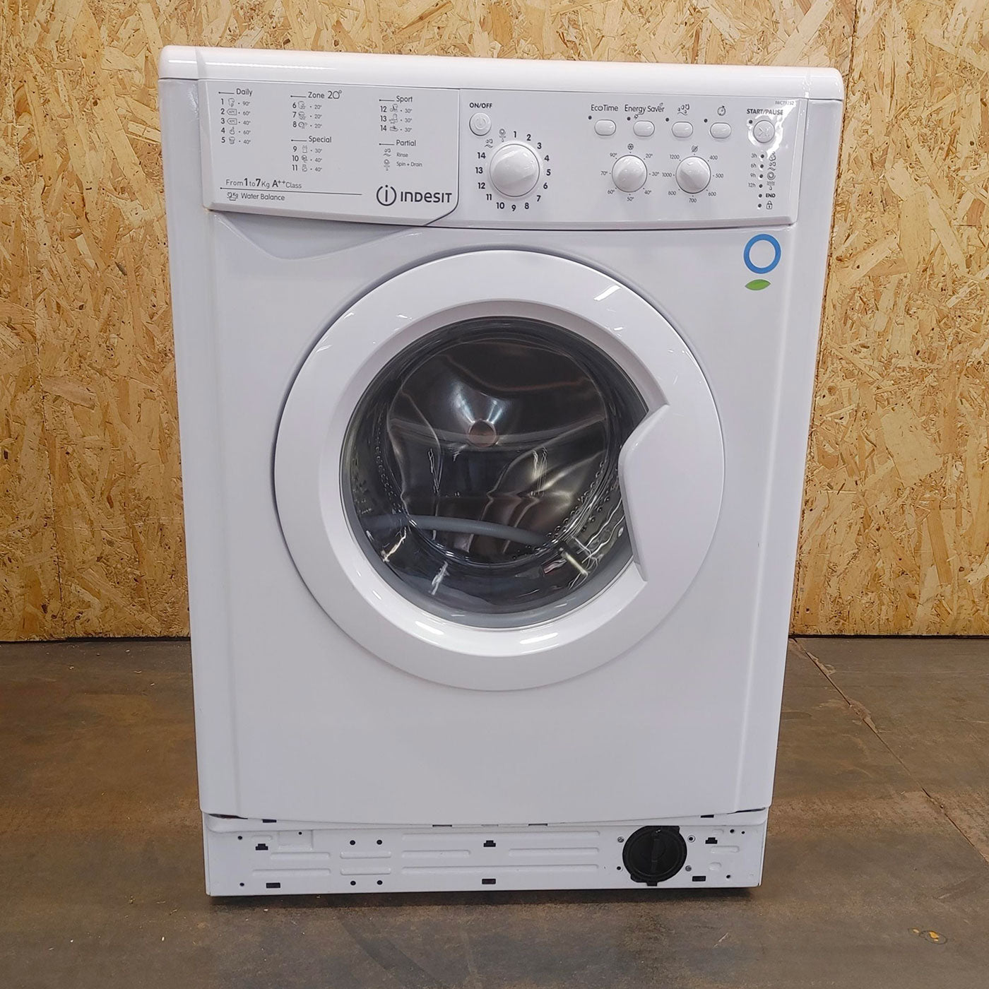 Lavatrice Indesit IWC 71252 C FR Carica frontale 7 kg 1200 giri Bianco