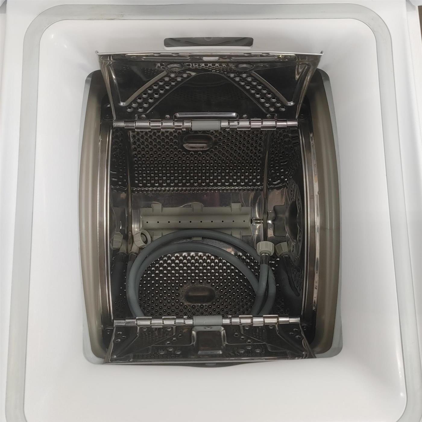 Indesit BTWL72200IT/N lavatrice Caricamento dall'alto 7 kg 1200 Giri/min Bianco