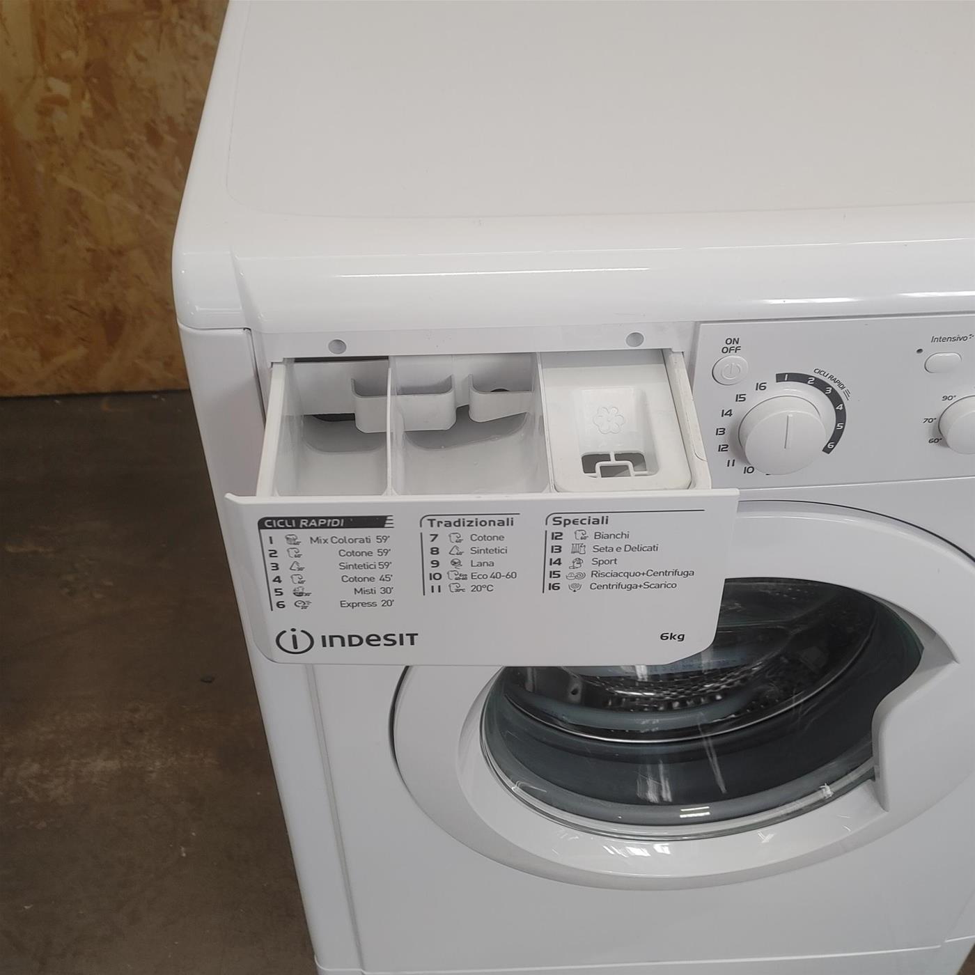 Indesit EWC 71252 WFRM lavatrice Caricamento frontale 7 kg 1200 Giri/min Bianco