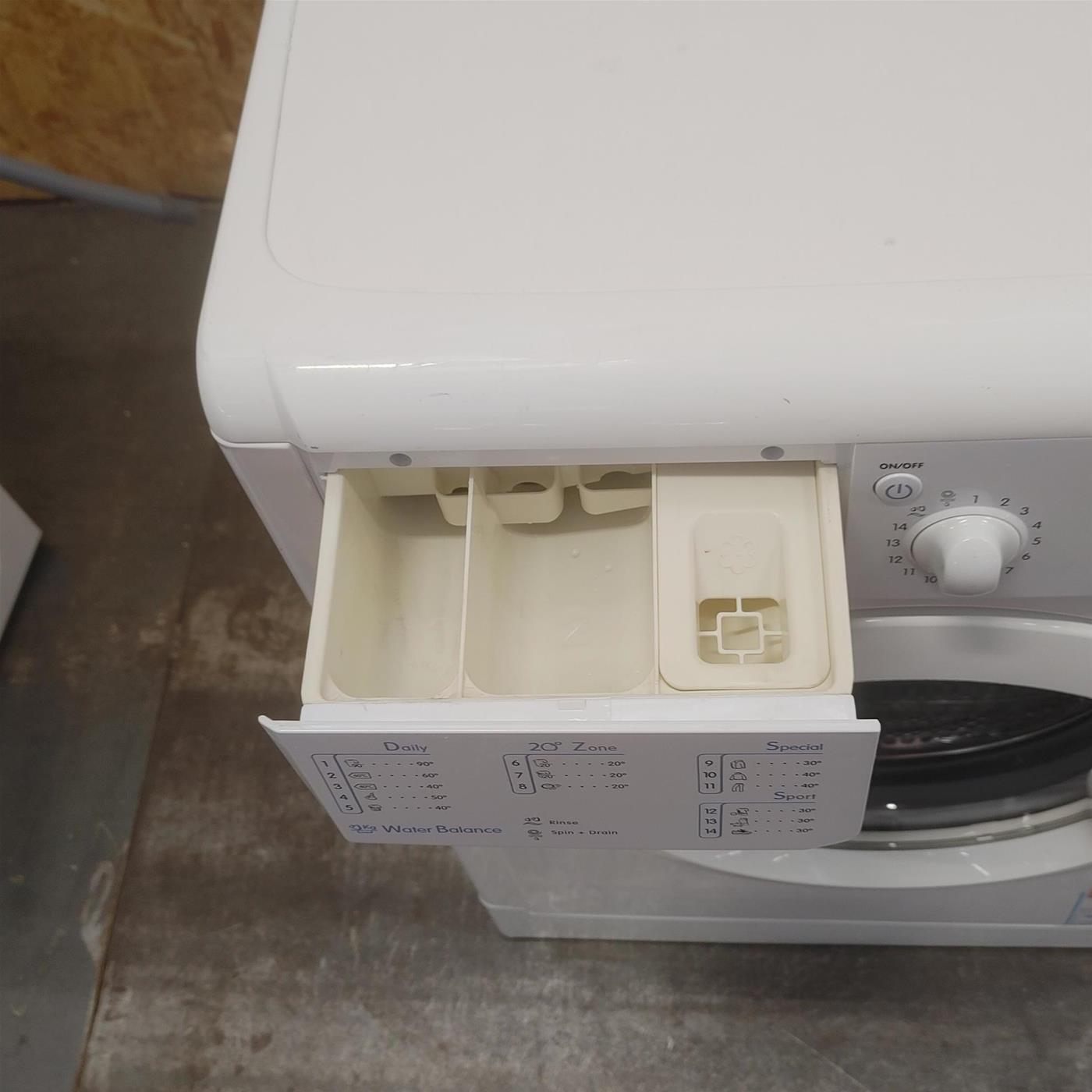 Lavatrice super slim Indesit IWUD 41051 C ECO EU Classe A 4 Kg