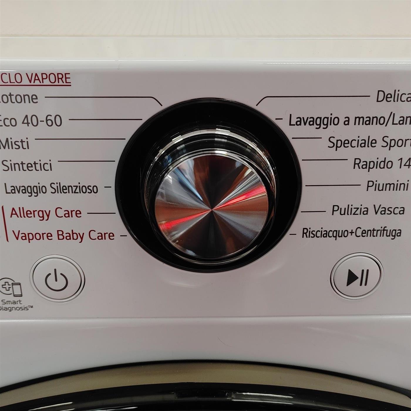 LG F4WV310SAE lavatrice Caricamento frontale 10,5 kg 1400 Giri/min A Bianco