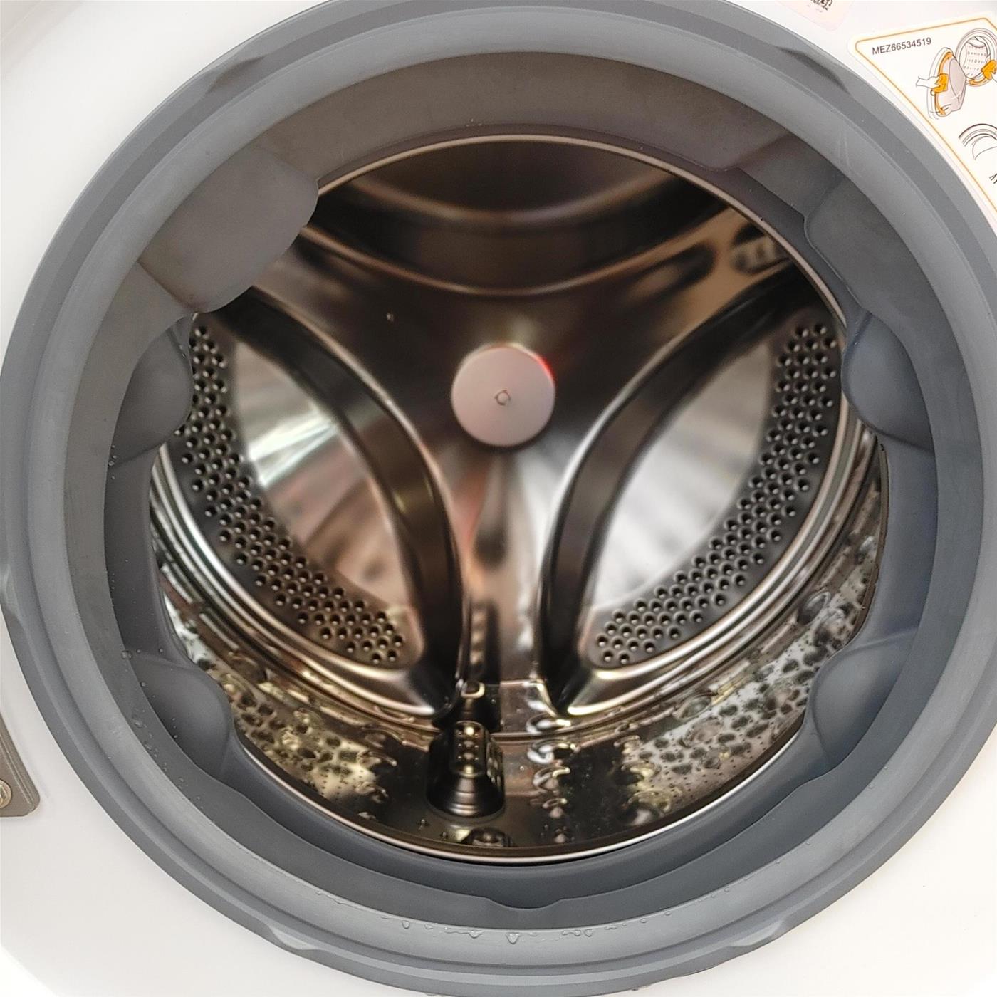 Lavatrice intelligente LG F4WV509S0EA AI DD  Autodosaggio 9 Kg