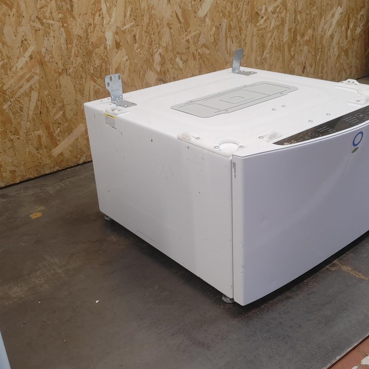 Lavatrice LG F8K5XNK3 Caricamento dall'alto 2 Kg