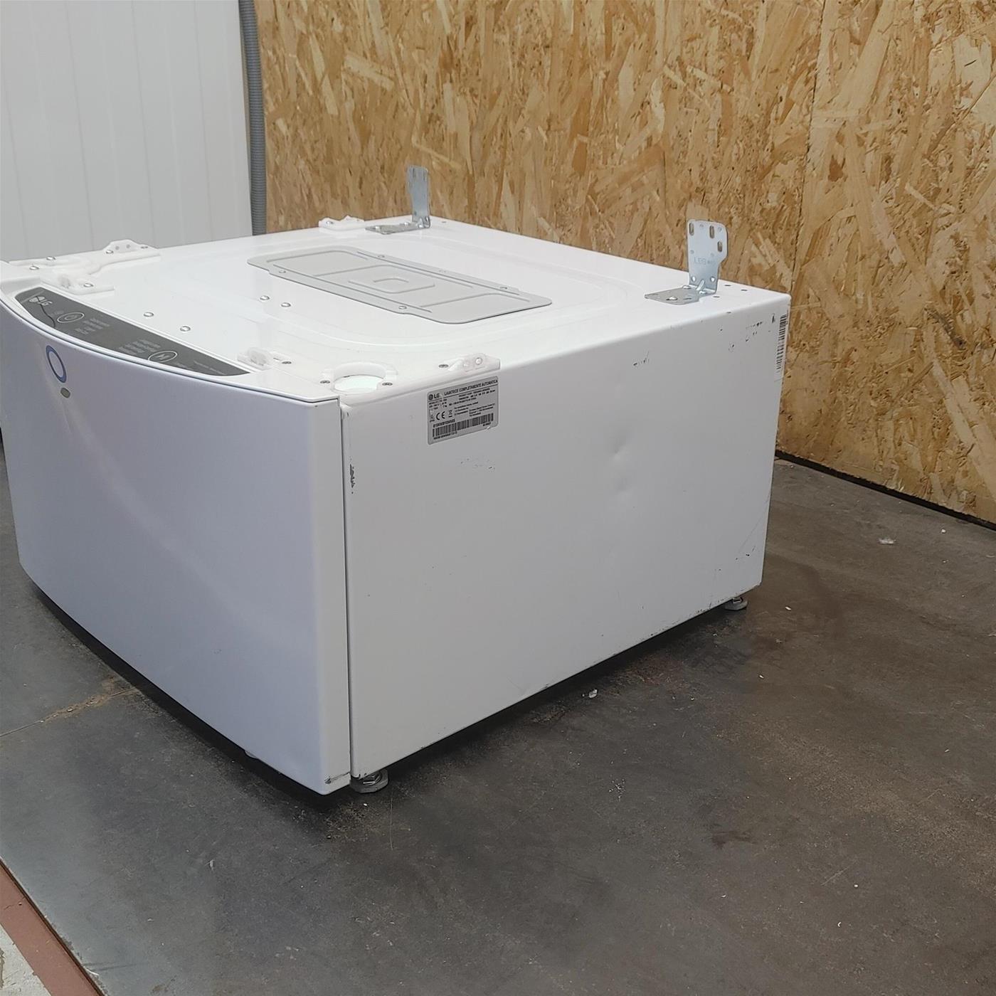 Lavatrice LG F8K5XNK3 Caricamento dall'alto 2 Kg