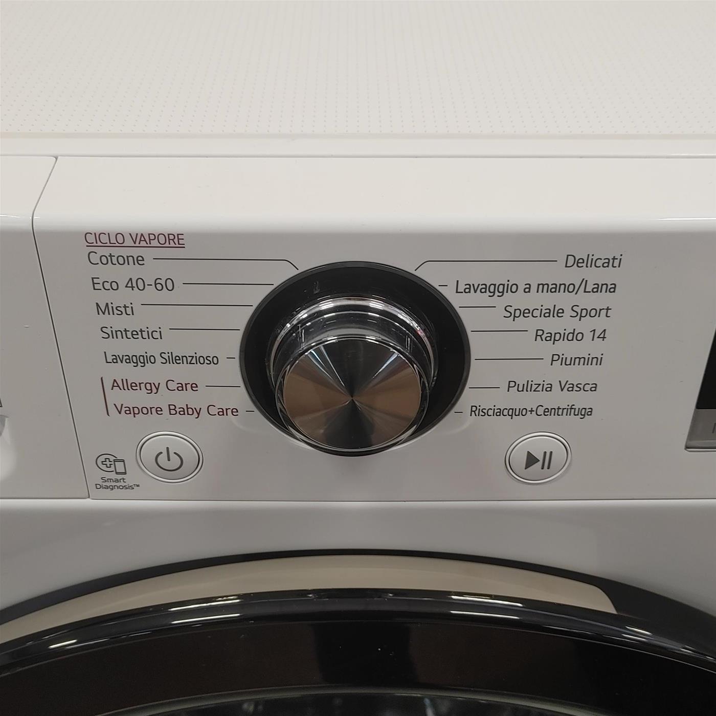 Lavatrice LG F4WV309S6E Carica frontale 9 kg 1400 Giri/min Bianco