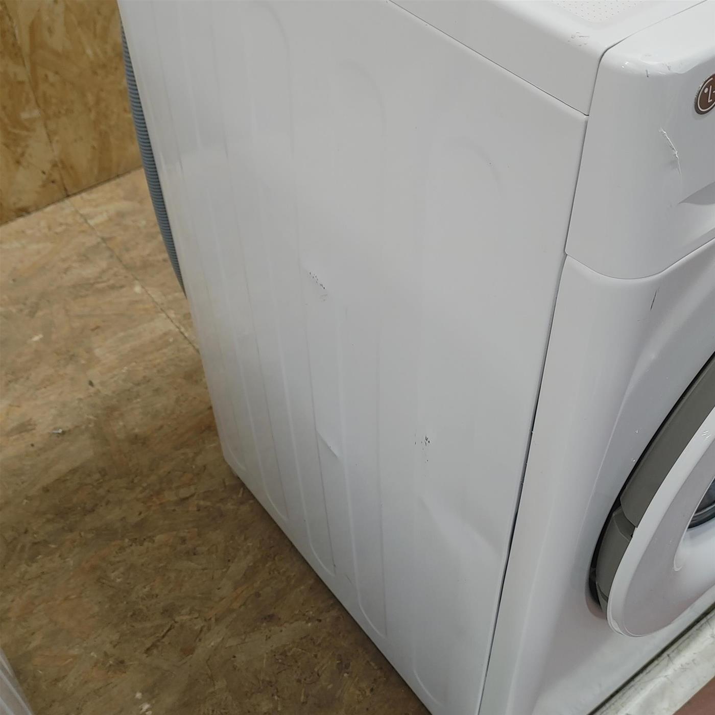 LG F4WV310WHT lavatrice Caricamento frontale 10,5 kg 1360 Giri/min B Bianco