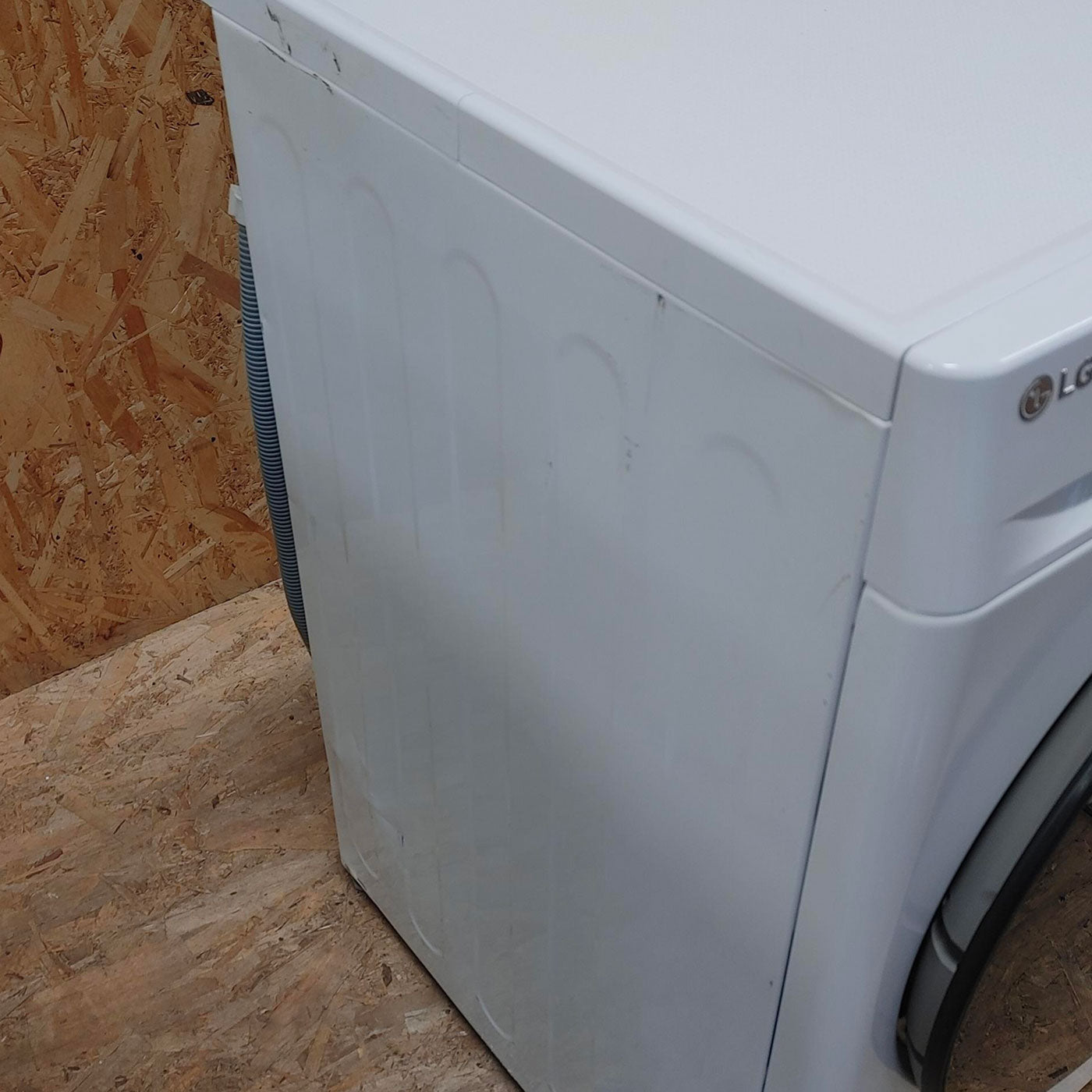 LG F4WV510SAE lavatrice Caricamento frontale 10,5 kg 1400 Giri/min A Bianco