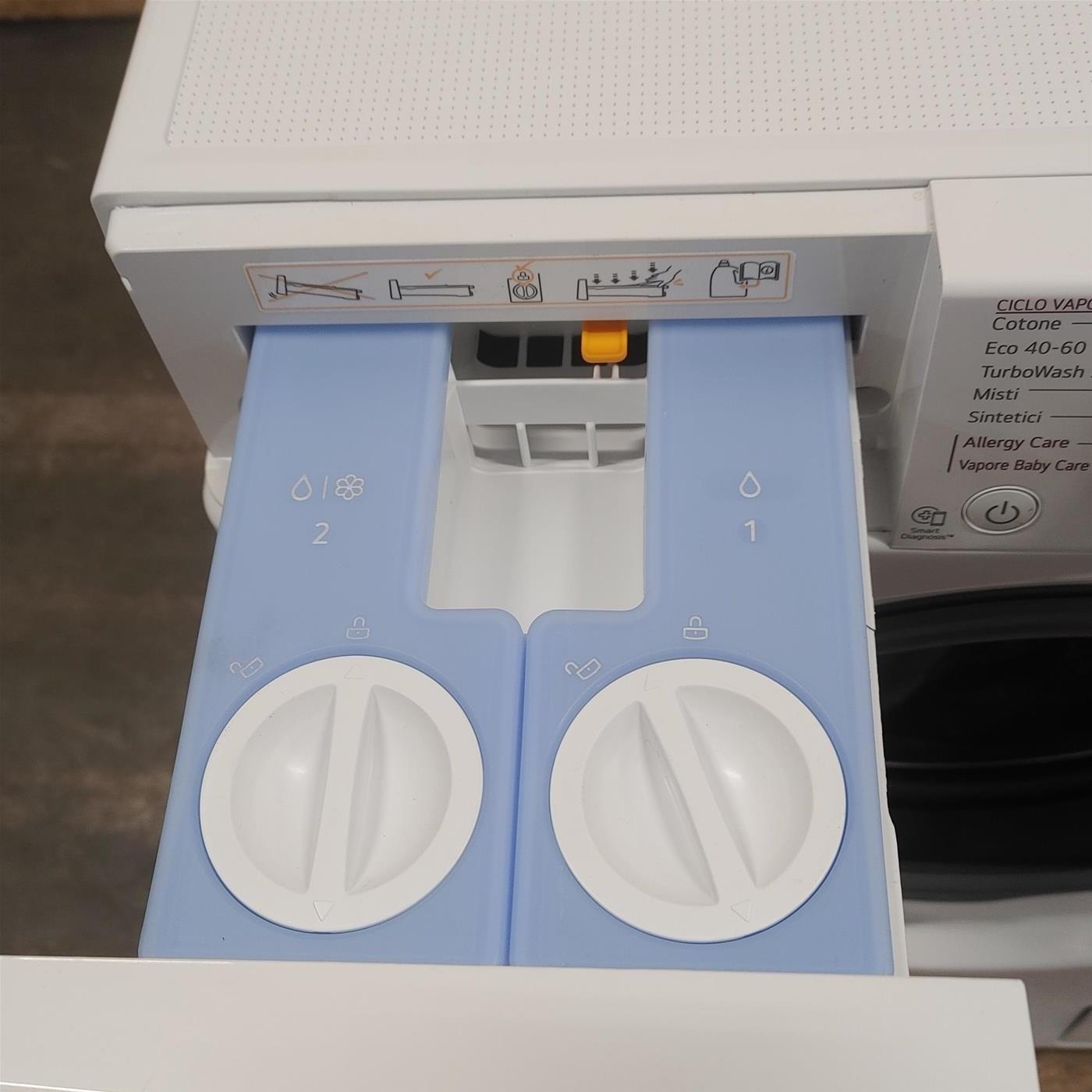 Lavasciuga LG F4DV509H1EA Libera installazione Caricamento frontale Bianco E