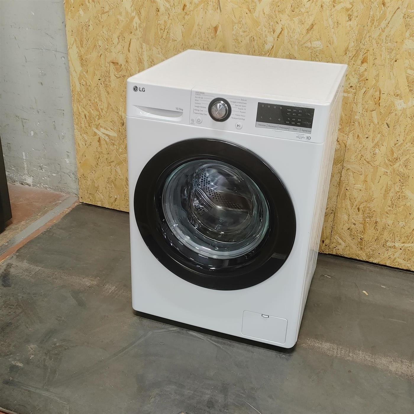 LG F4WV310SAE lavatrice Caricamento frontale 10,5 kg 1400 Giri/min A Bianco