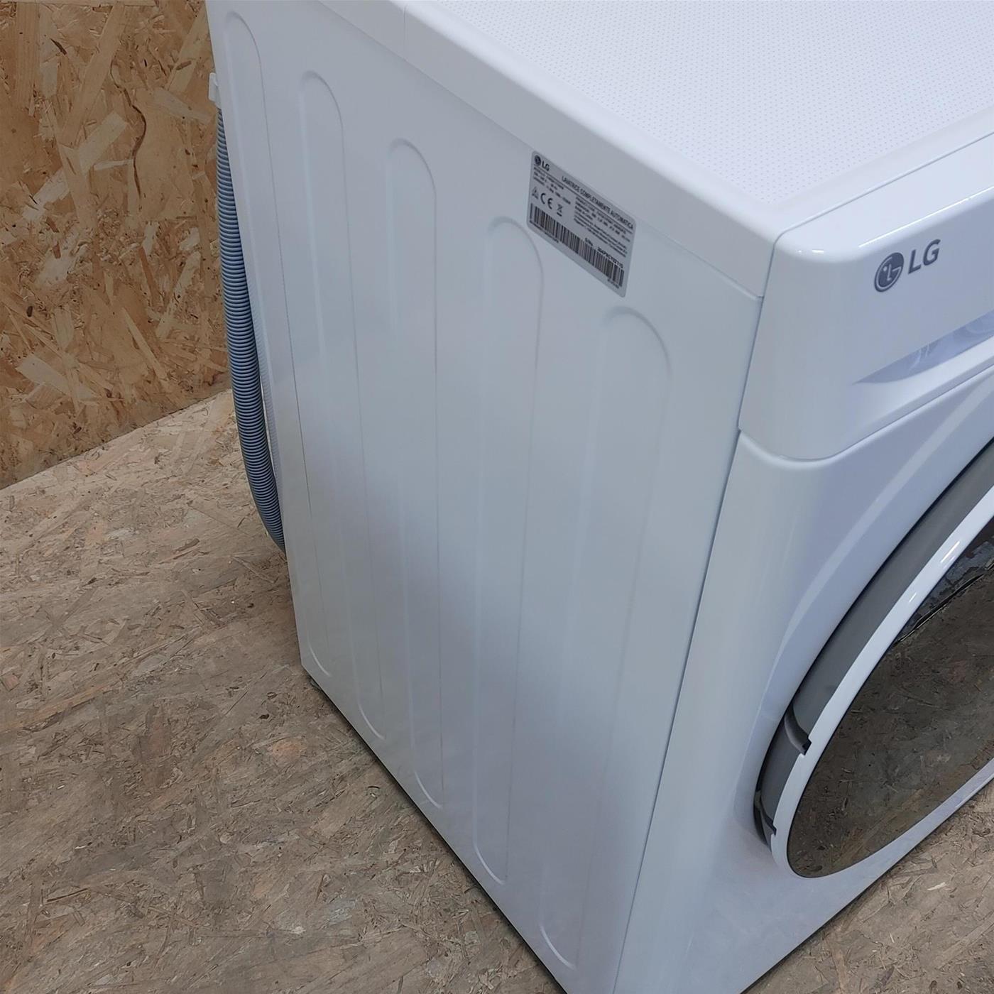 Lavatrice LG F4R5011TSWW Carica frontale 11 kg 1400 Giri/min Bianco