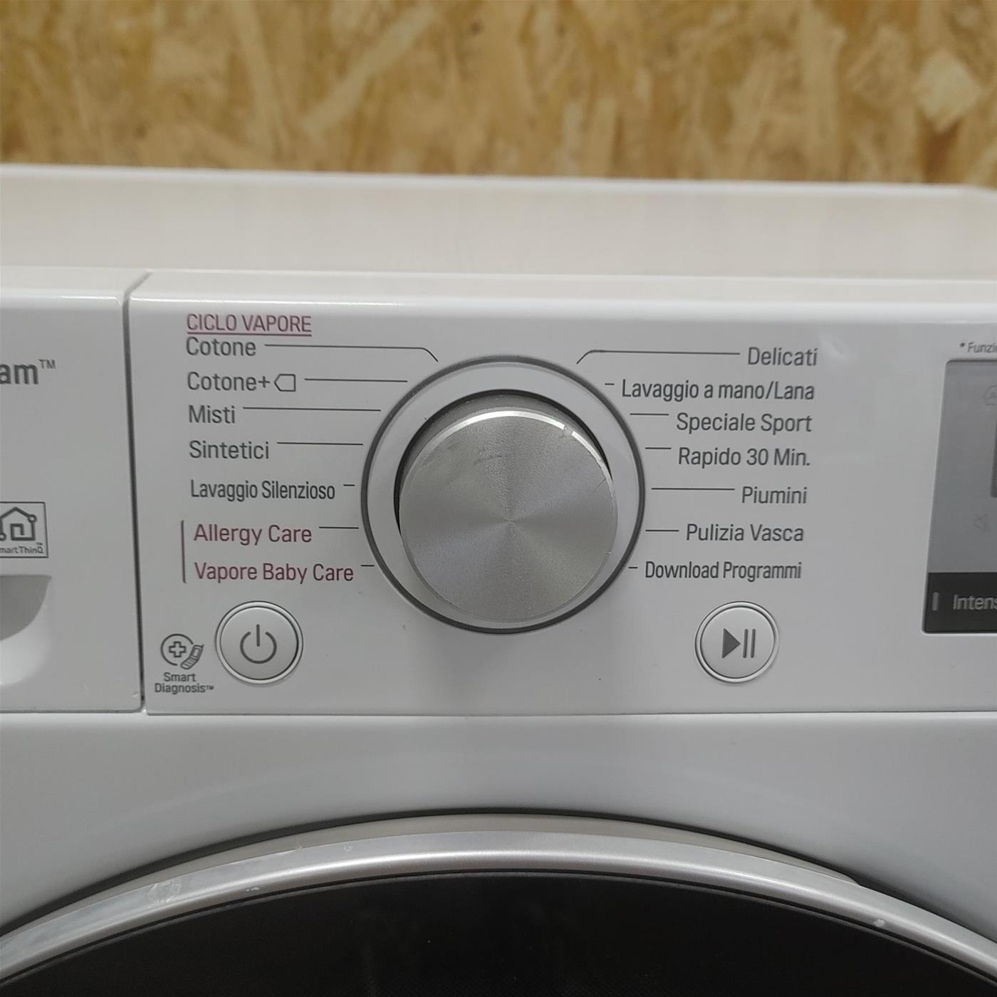 Lavatrice intelligente LG F2WV4S7S0E Slim Vapore 7 Kg