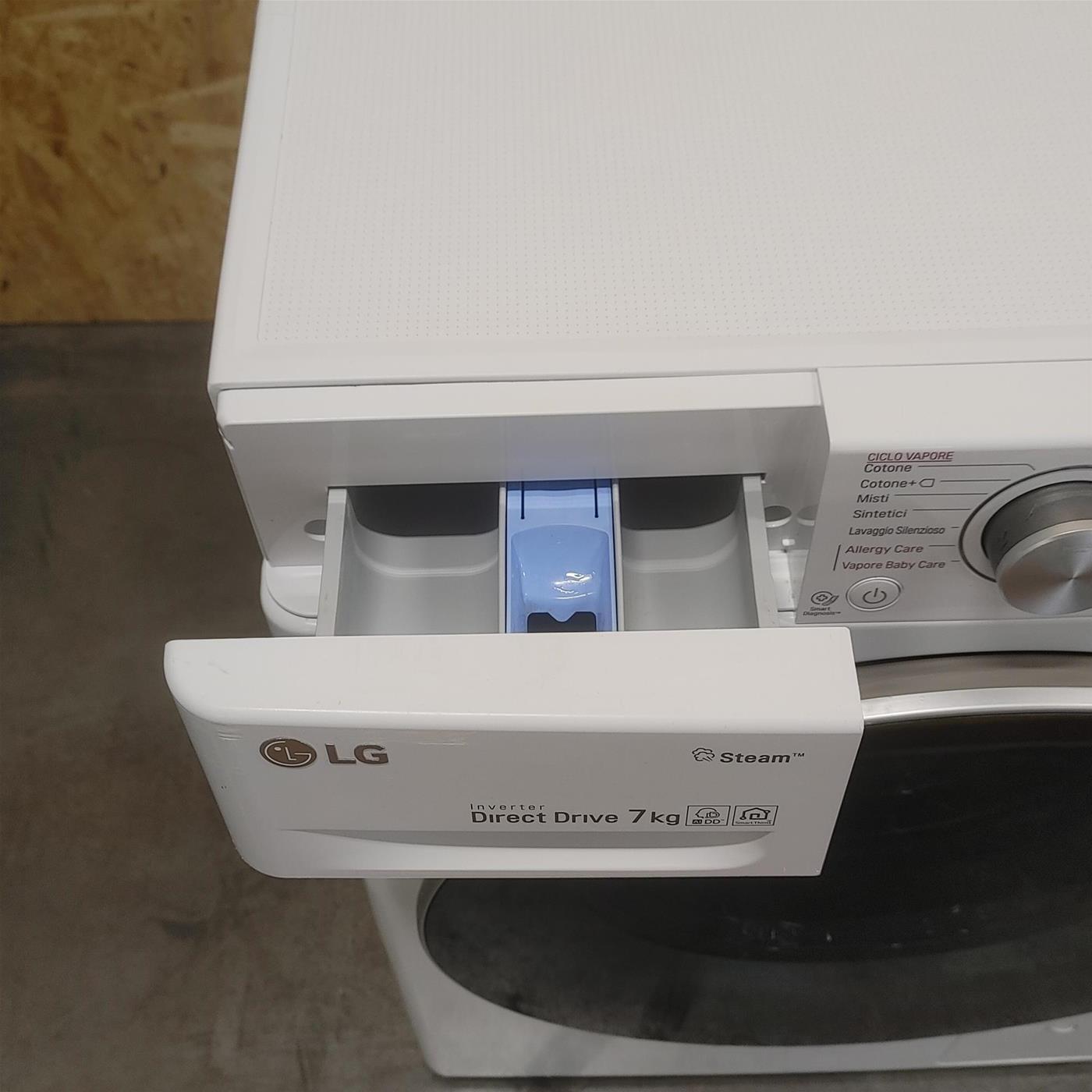 Lavatrice intelligente LG F2WV4S7S0E Slim Vapore 7 Kg