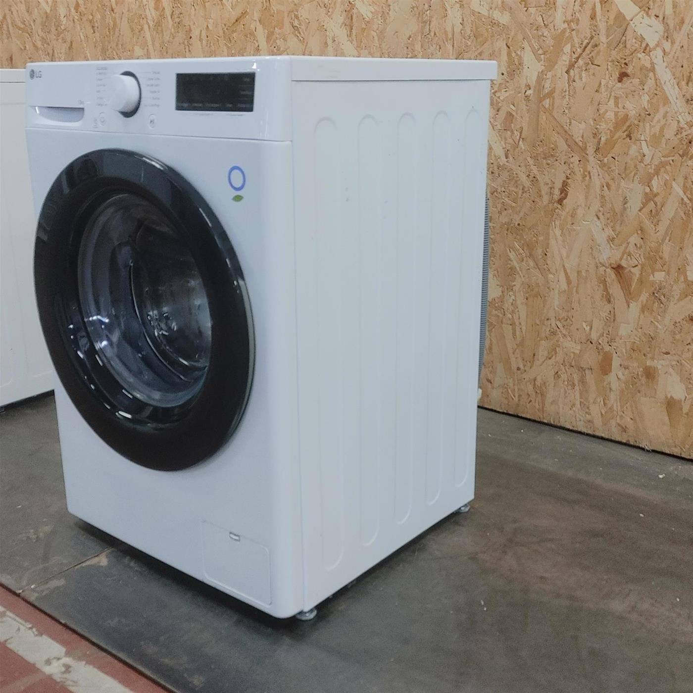 Lavatrice LG F4R3010NSWB AI DD 10 Kg