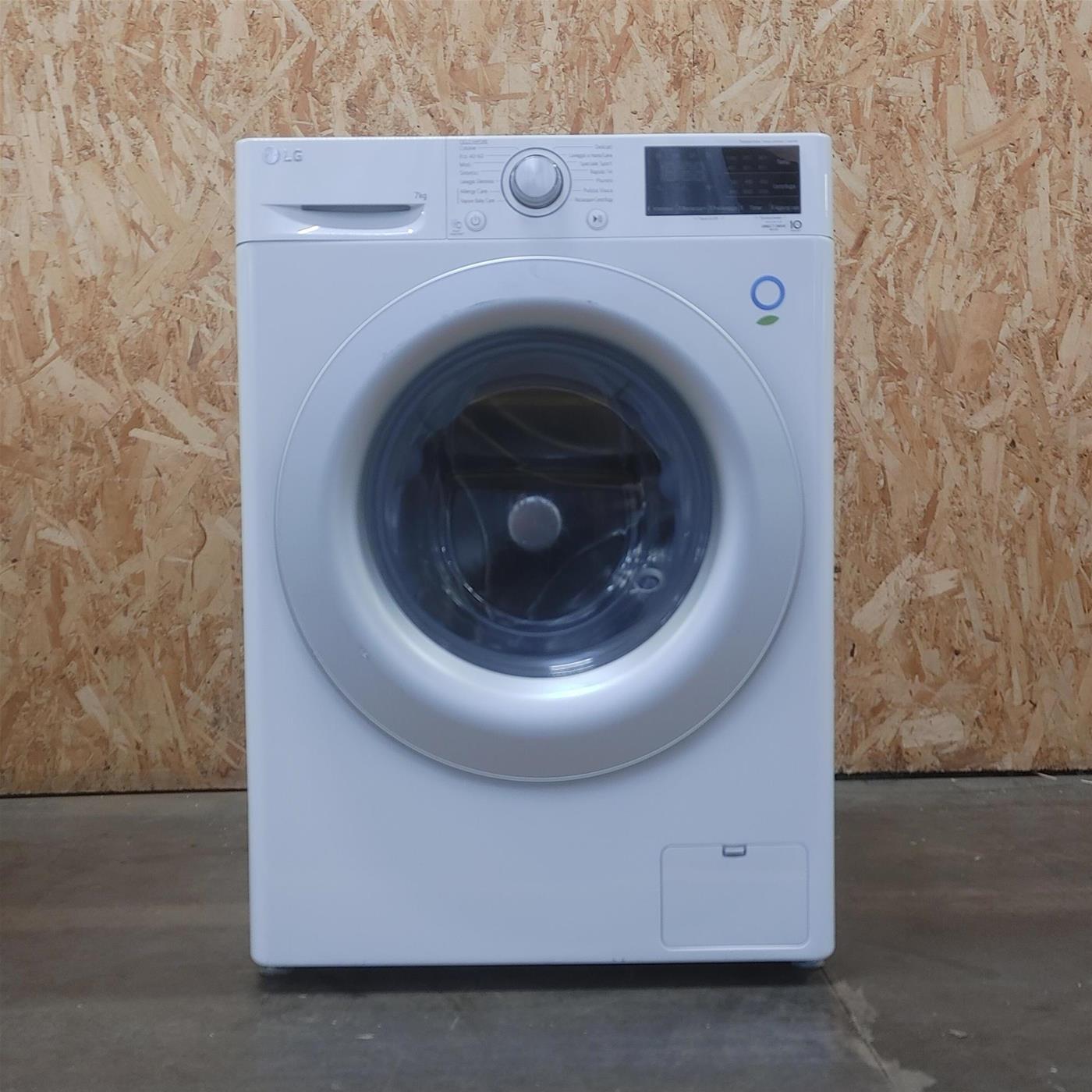Lavatrice LG F2WV3S7S4E Slim AI DD 7 Kg
