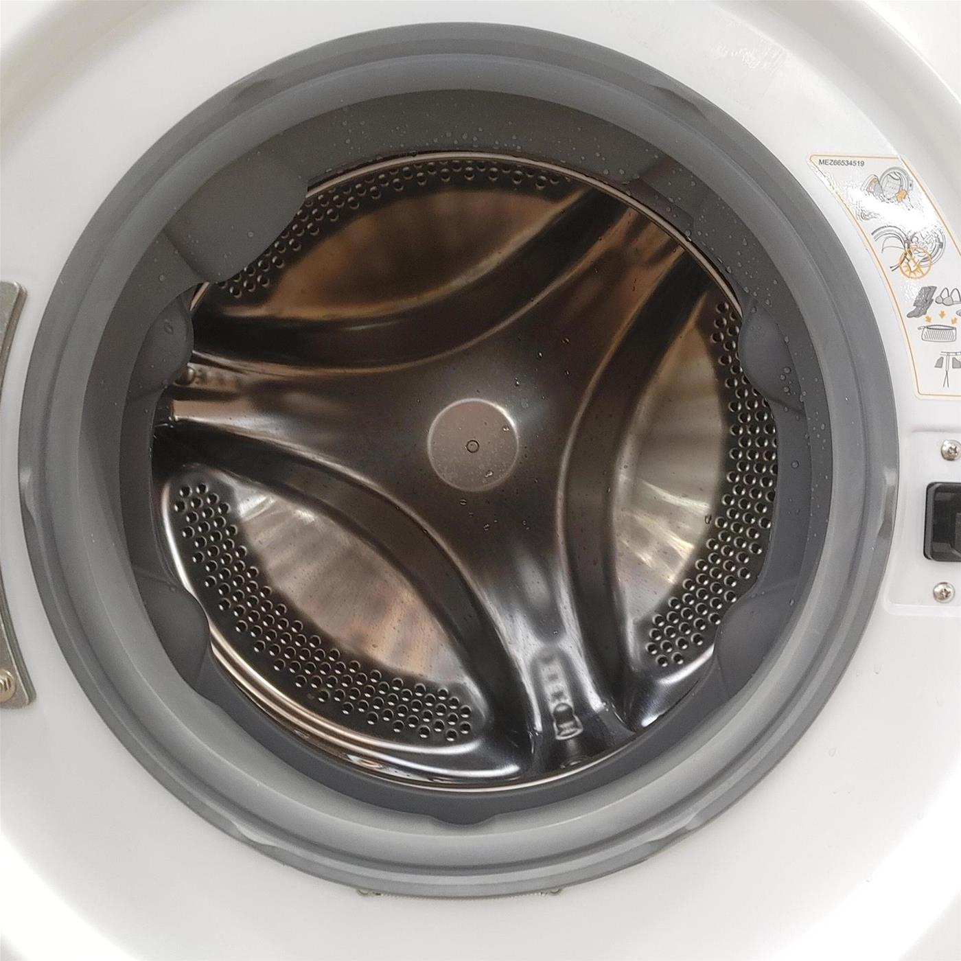 Lavatrice intelligente LG F2R3S09NSWB AI DD, Classe A 9 Kg