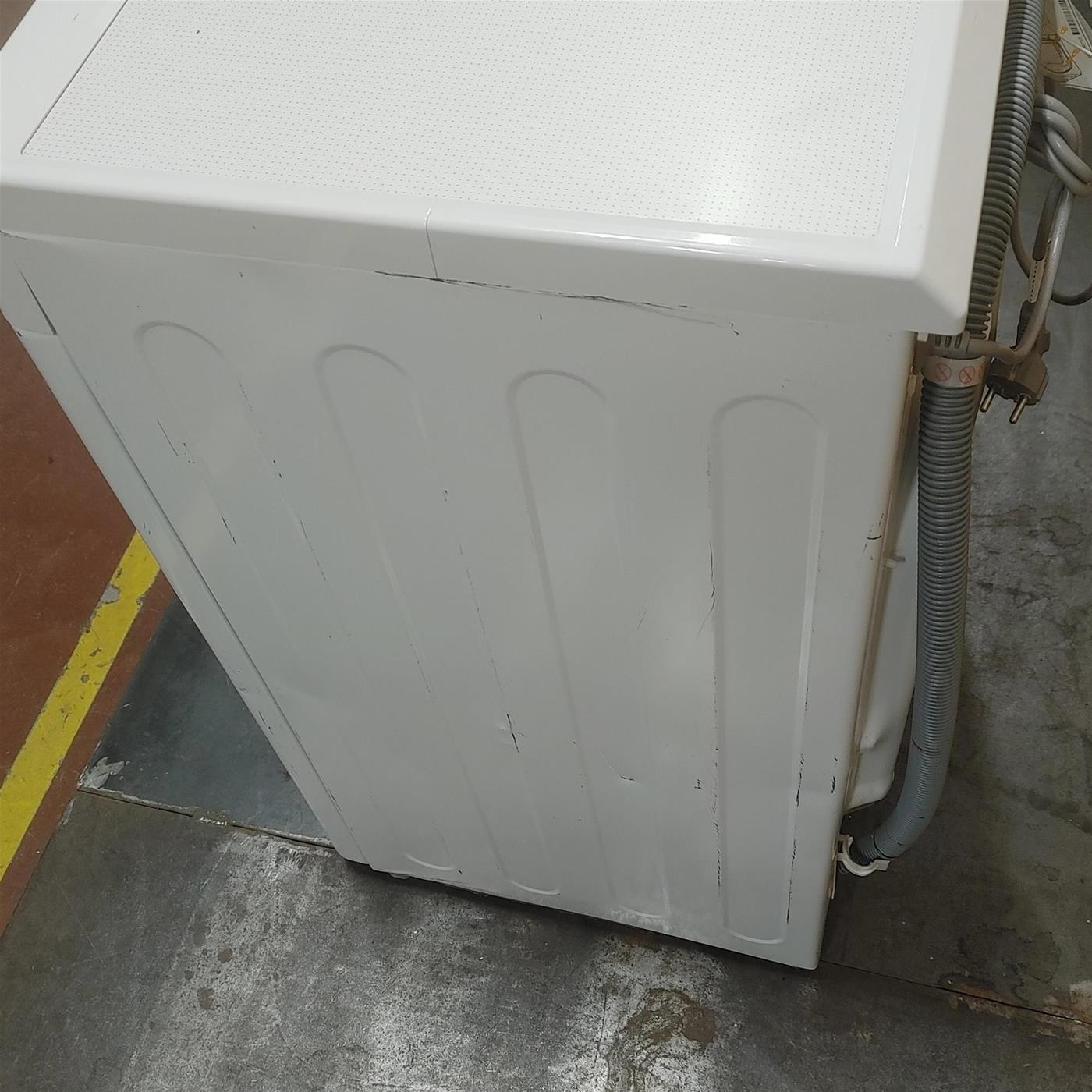 Lavatrice intelligente LG F2R3S09NSWB Classe A 9 Kg