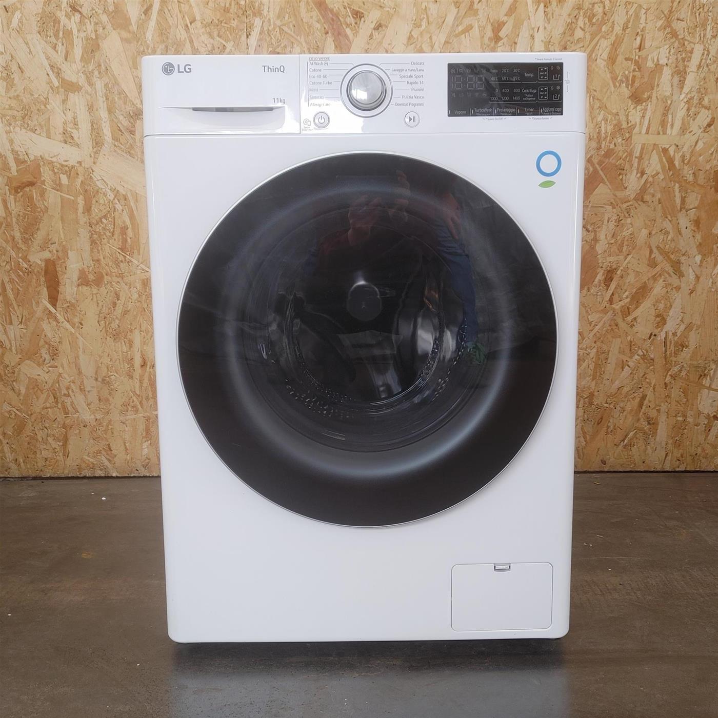 Lavatrice LG F4R3711NSWS AI DD Autodosaggio Wi-Fi 11 Kg