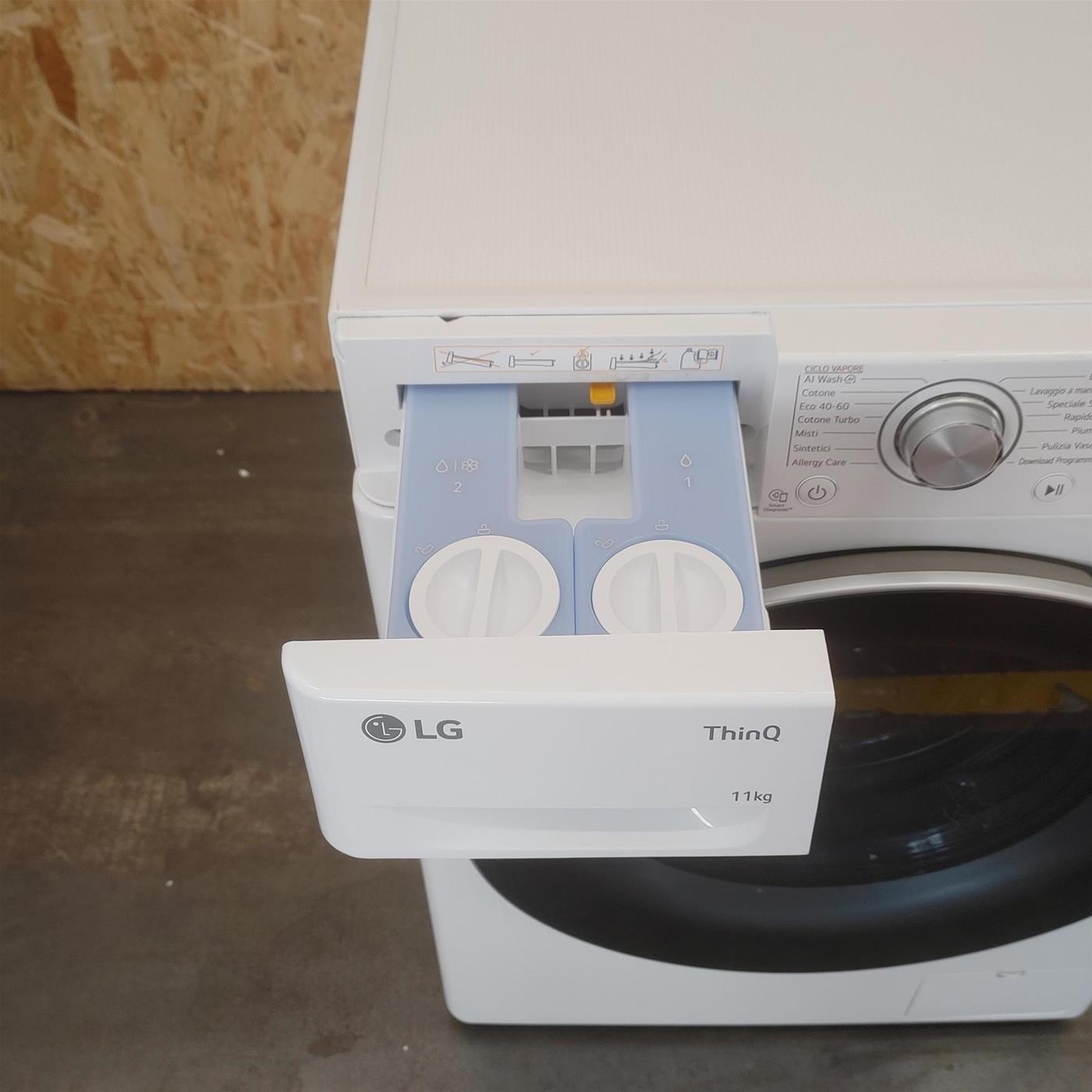 Lavatrice LG F4R3711NSWS AI DD Autodosaggio Wi-Fi 11 Kg