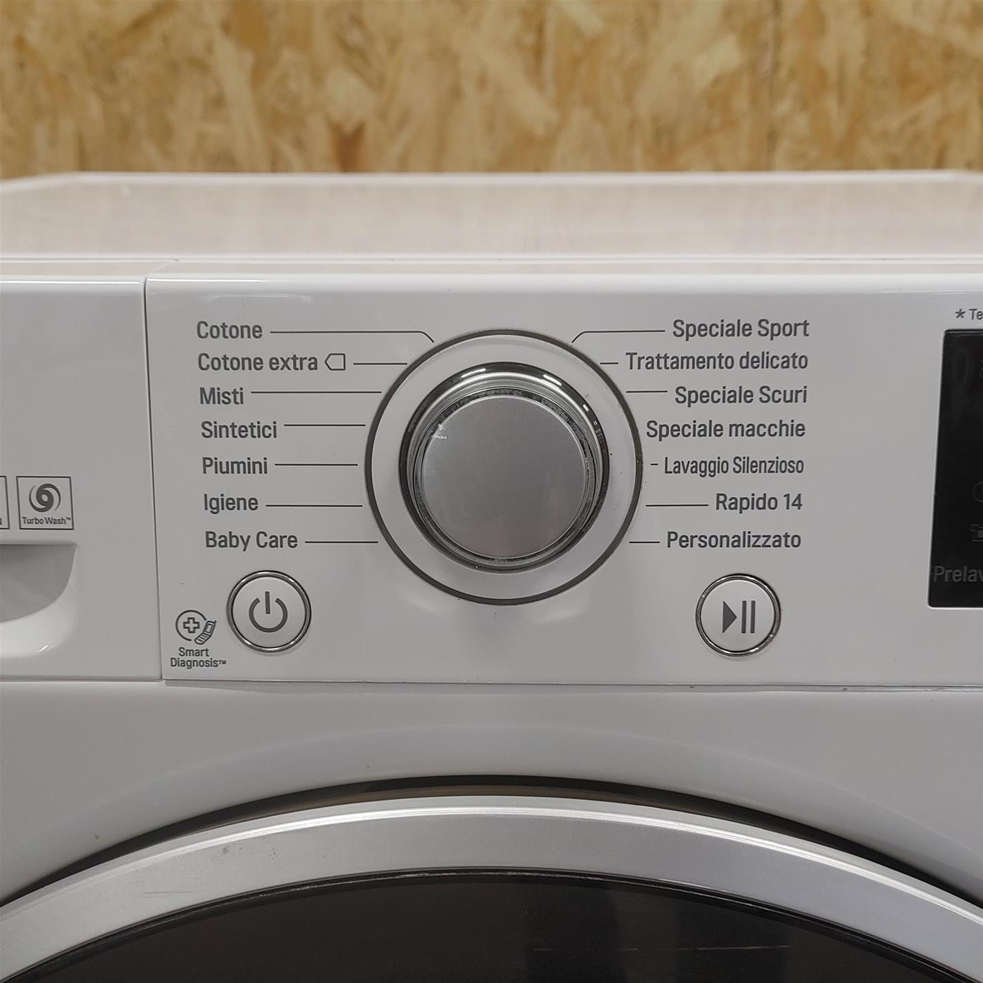 Lavatrice LG F4J5TN3W Carica frontale 8 kg 1400 giri Bianco
