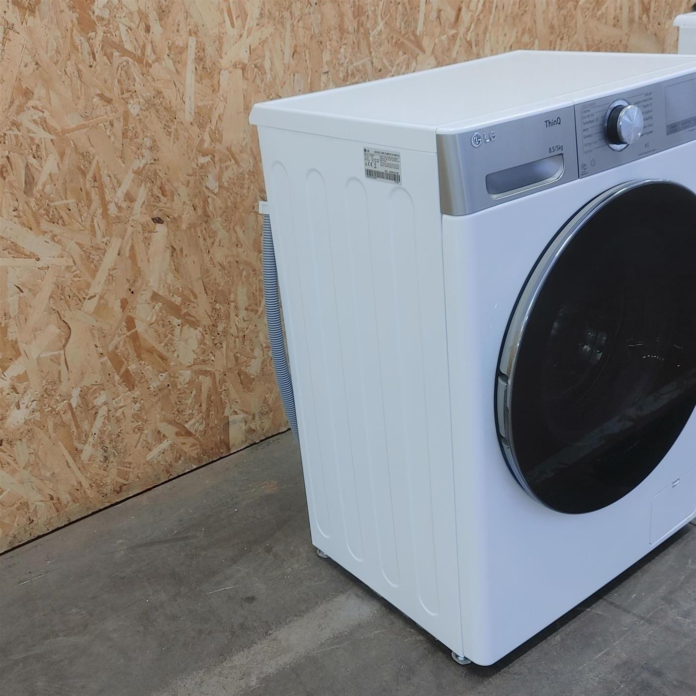 Lavasciuga LG F2DV9S8H2E Libera installazione Caricamento frontale Bianco E