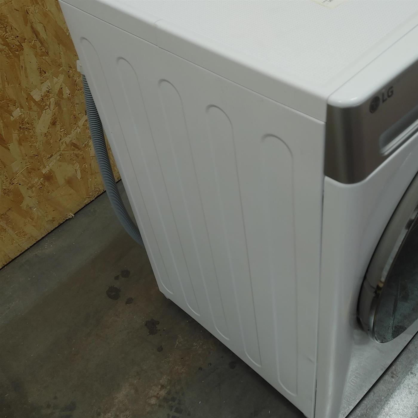 Lavatrice LG F4R9009TPWC Carica frontale 9 kg 1400 Giri/min Bianco