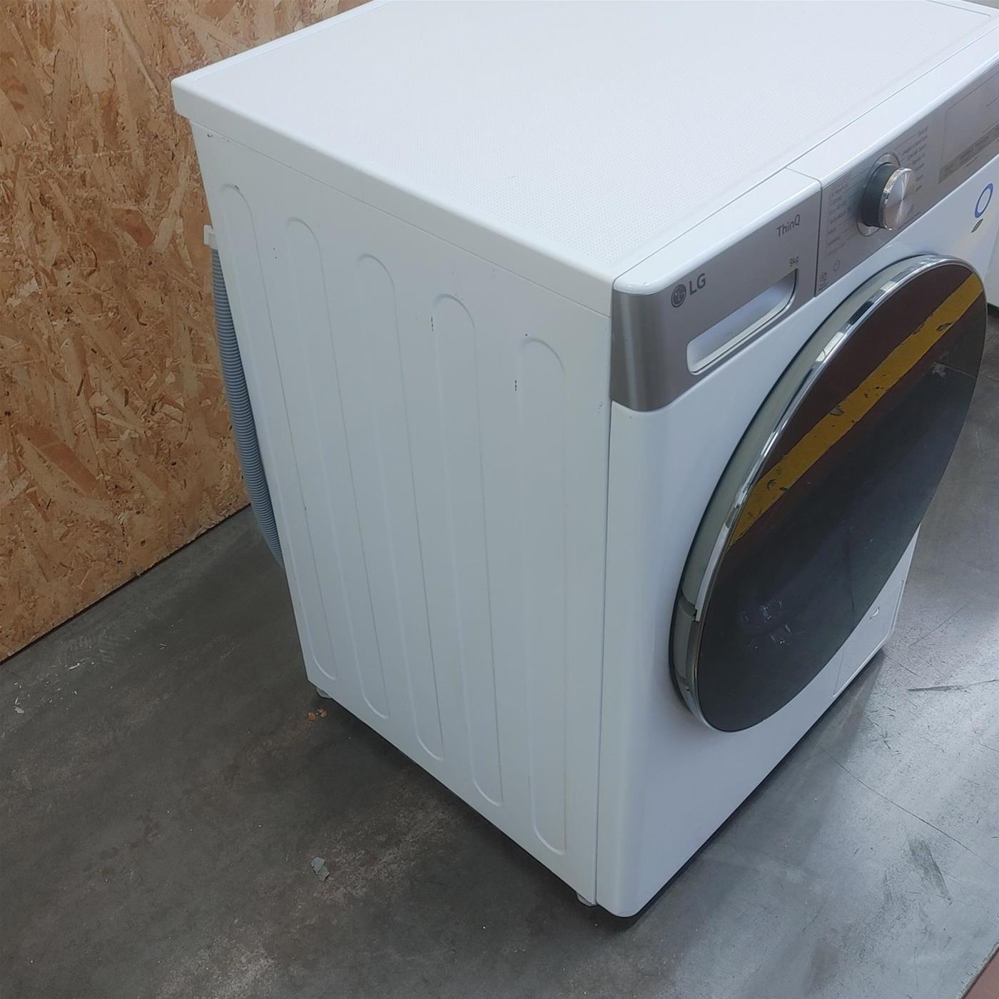 Lavatrice intelligente LG F4R9009TPWC 9 kg