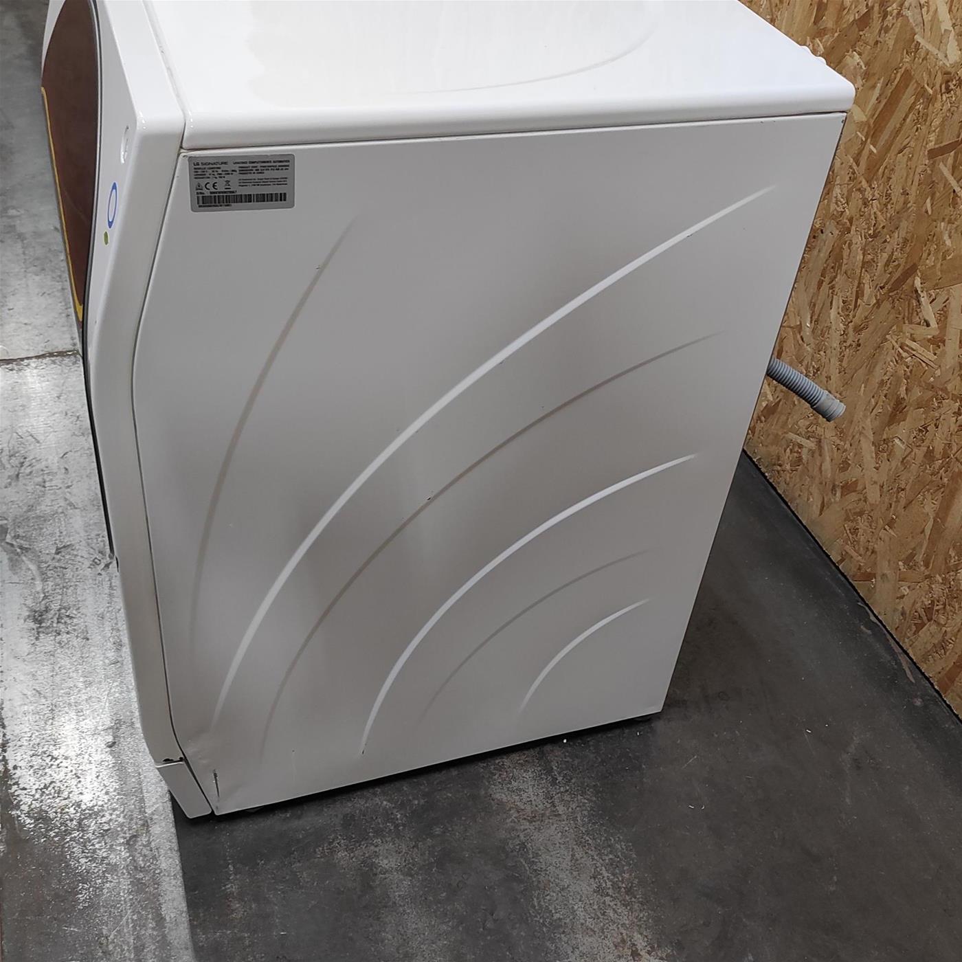 Lavasciuga intelligente LG SIGNATURE LSWD100E AI DD, Classe A 12/7 Kg