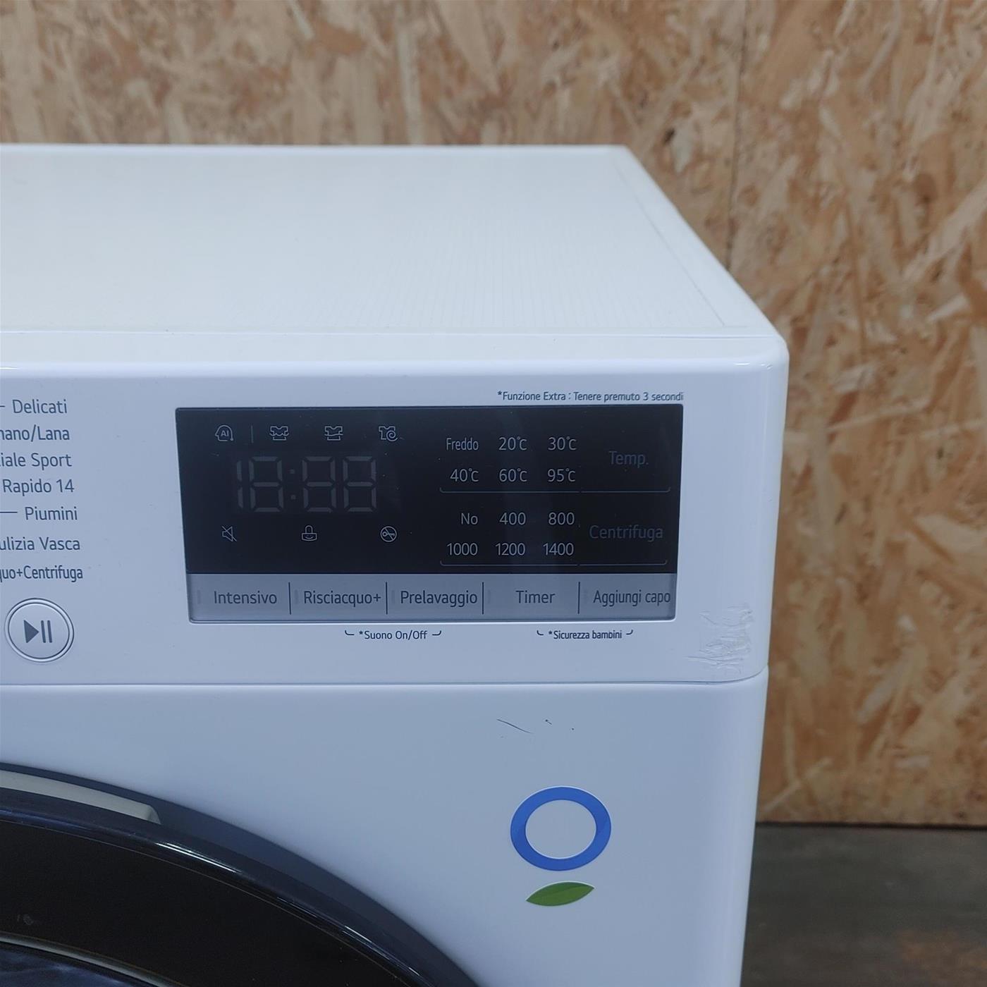 Lavatrice intelligente LG F4WV710S1E TurboWash 10,5 Kg