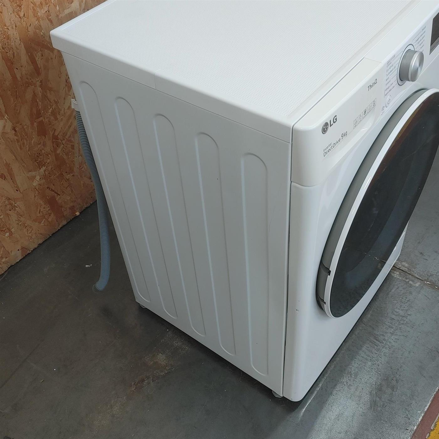 Lavatrice intelligente LG F2R3S09NSWB Vapore, Classe A, 9 Kg