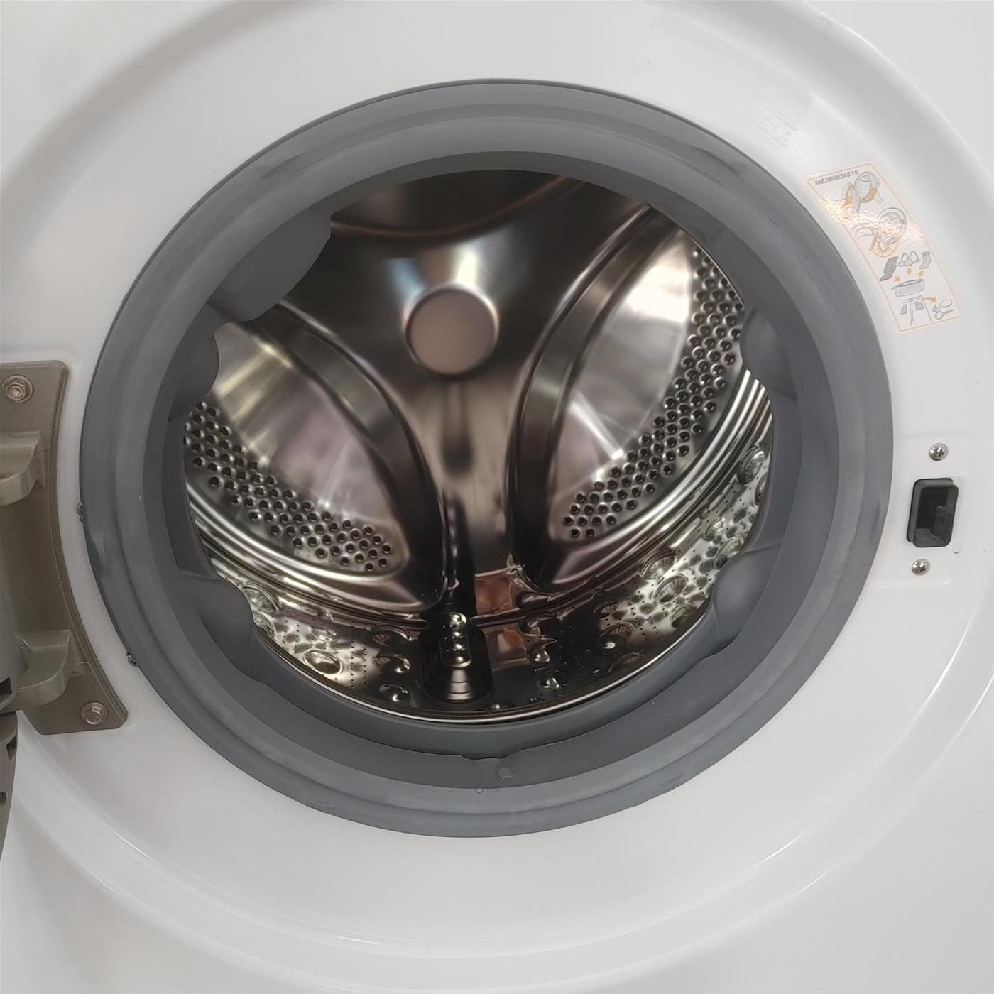 Lavatrice intelligente LG F2R7S09TSWC TurboWash, Vapore, Wi-Fi 9 Kg