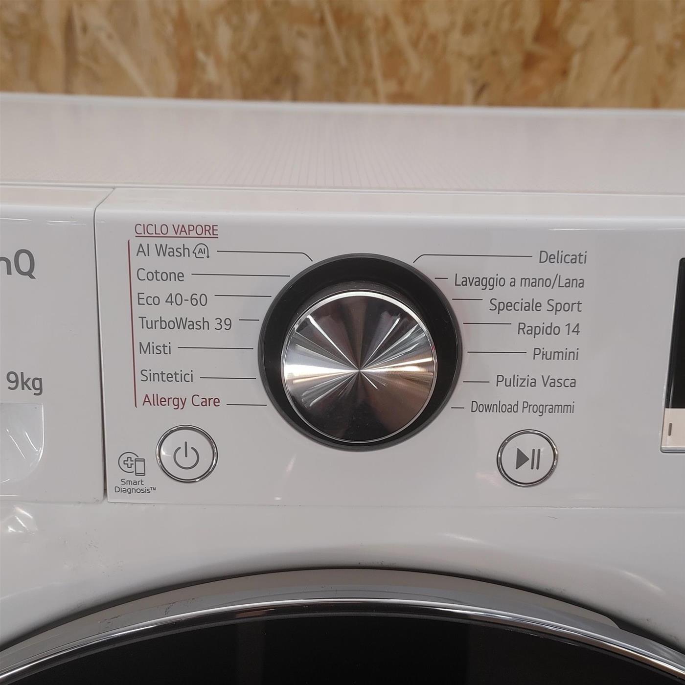 Lavatrice intelligente LG F2R7S09TSWC TurboWash, Vapore, Wi-Fi 9 Kg