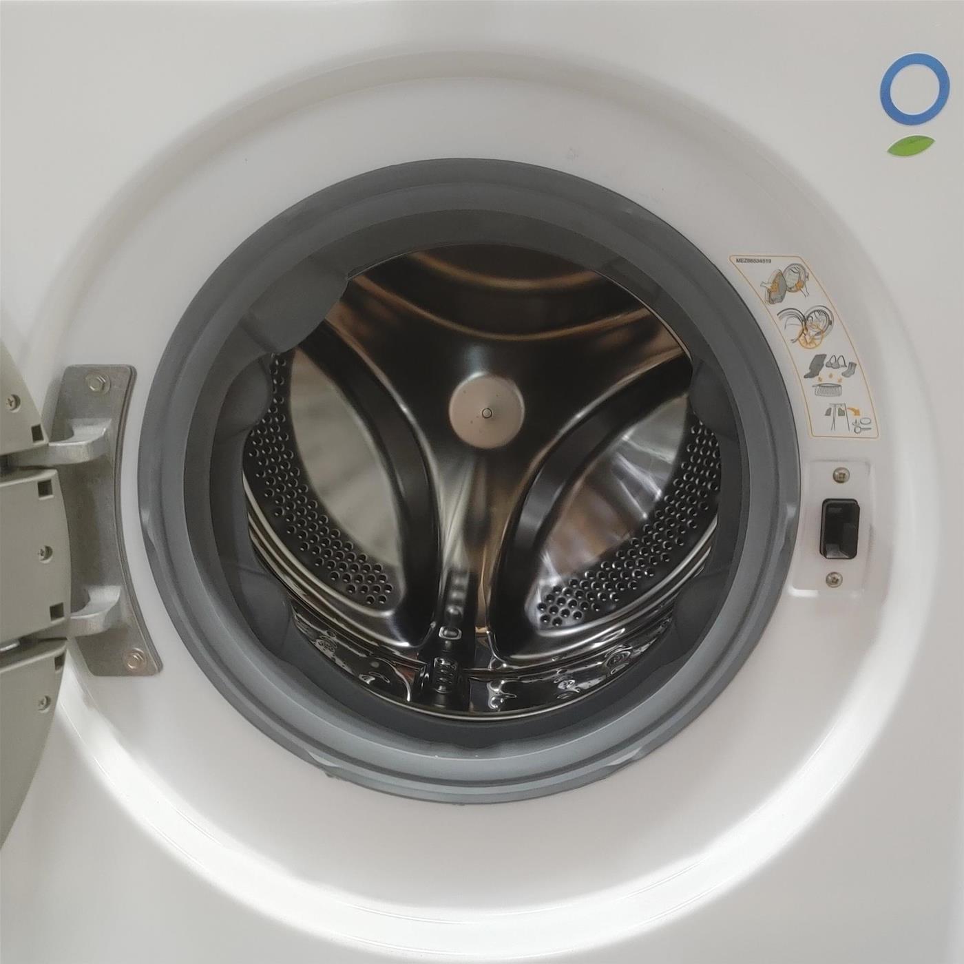 Lavatrice intelligente LG F4R3011NSWB AI DD 11 Kg
