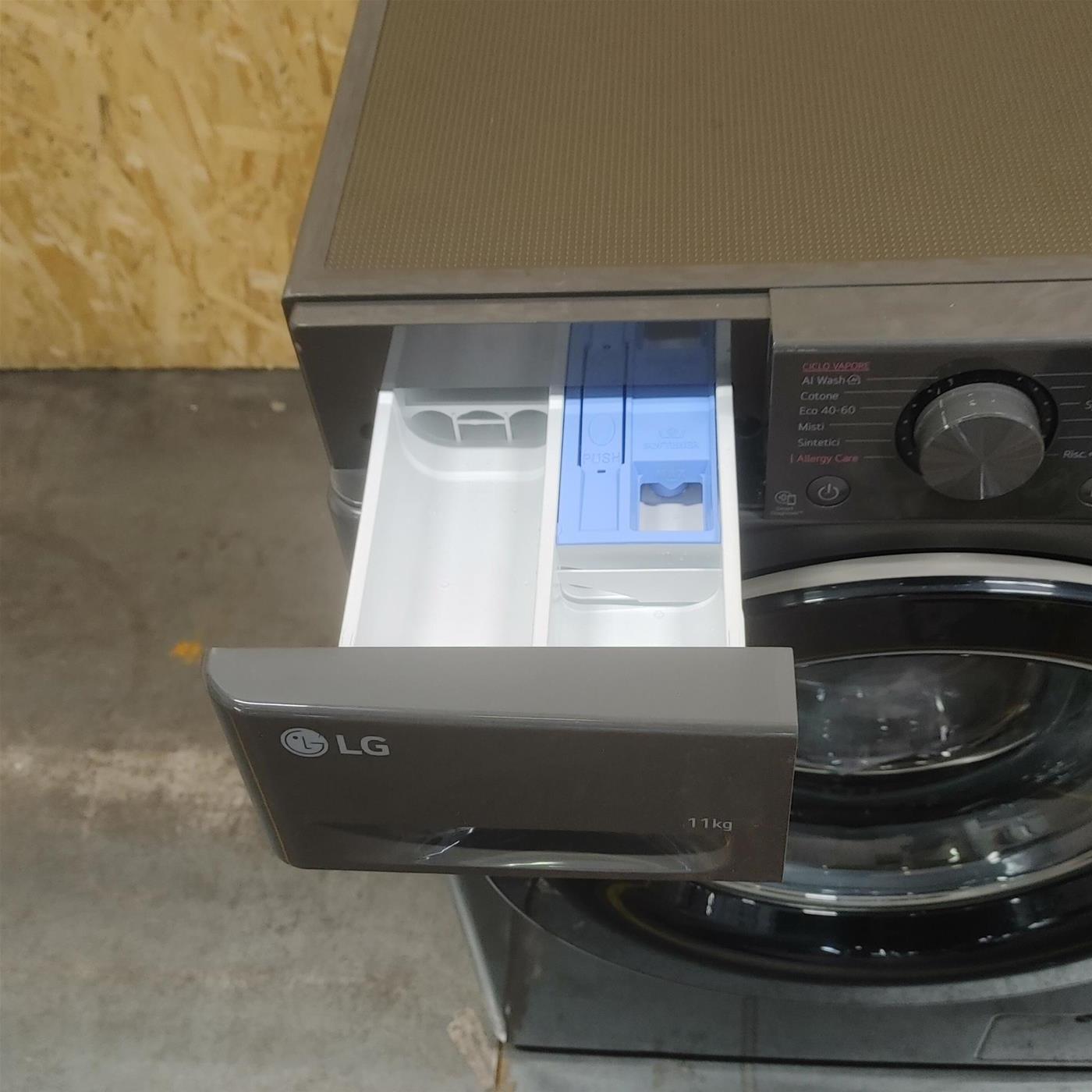 Lavatrice LG F4R5011TSMB AI DD, Classe A, TurboWash, Vapore 11 Kg
