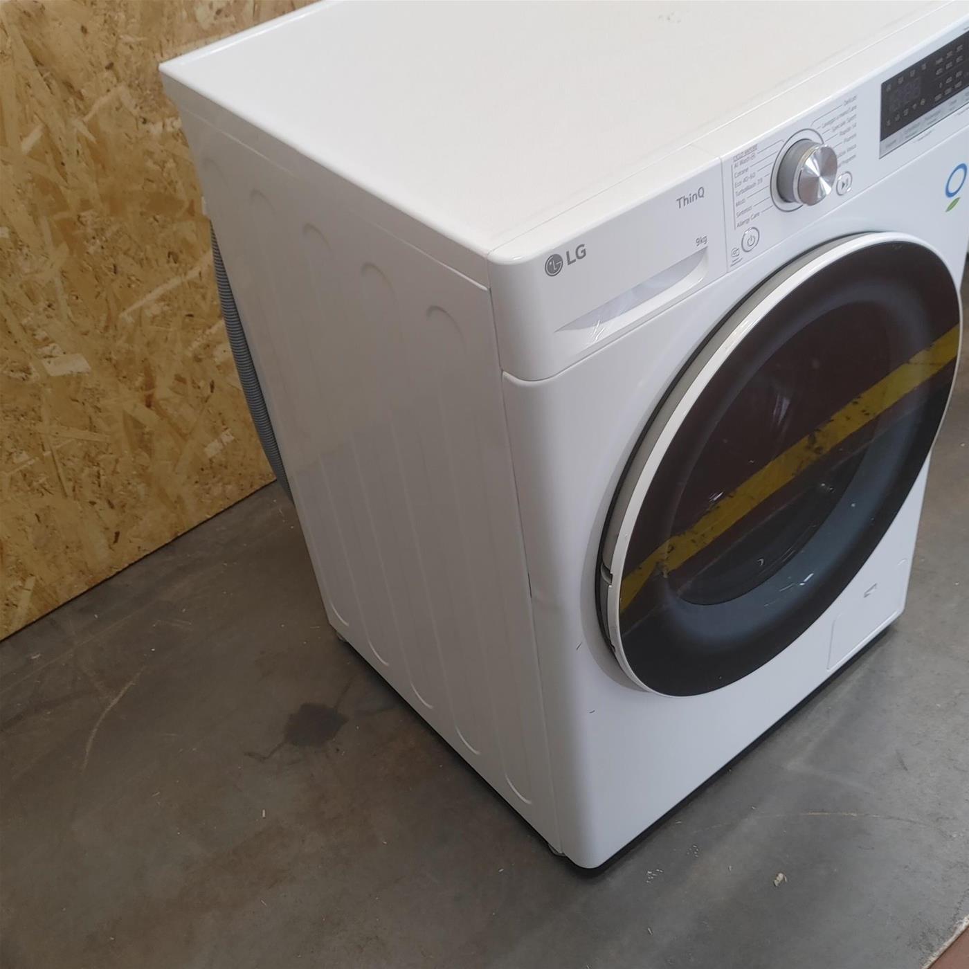 Lavatrice intelligente LG F4R709TAIDO 9 kg