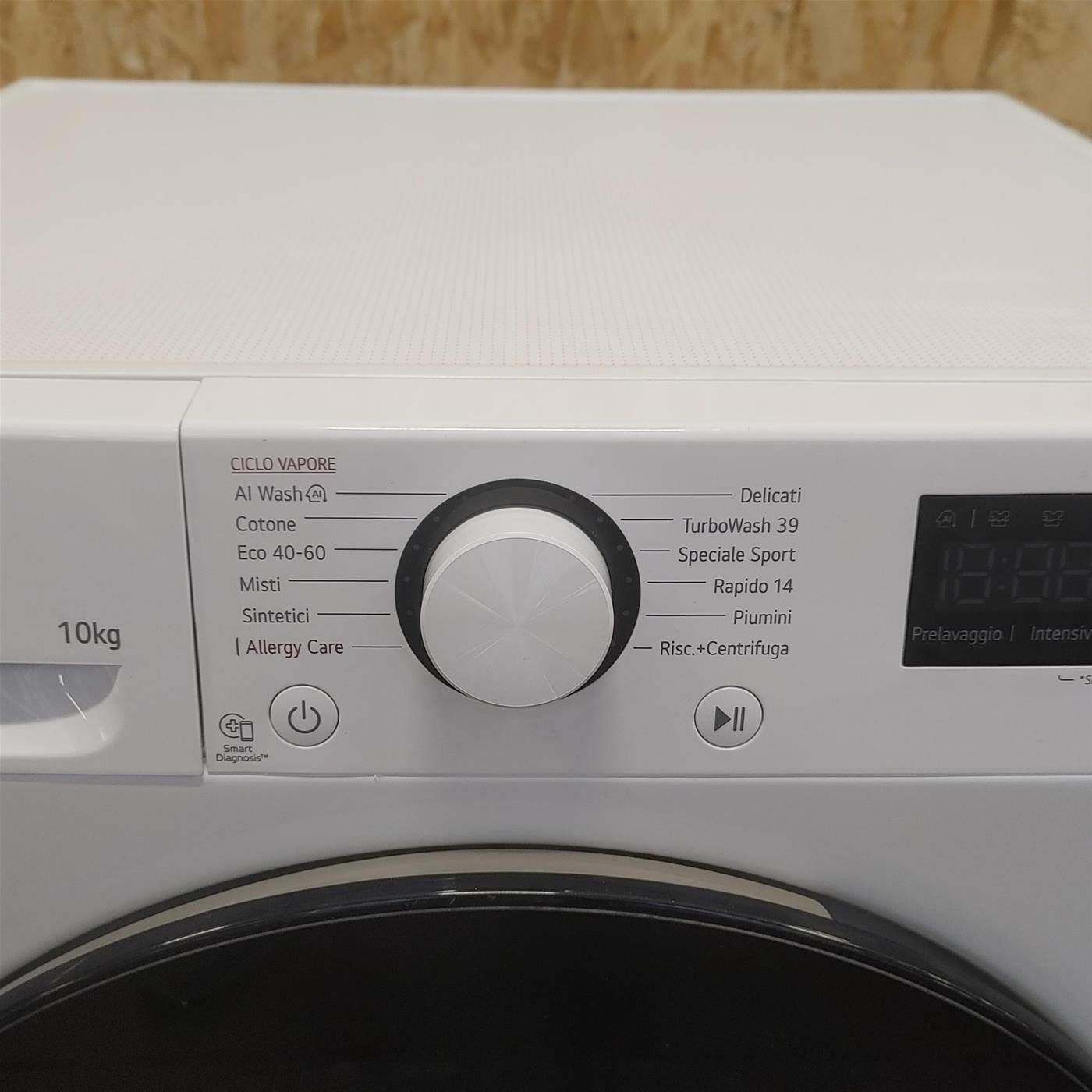 Lavatrice LG F4WR6010AGW 10kg  Classe A 1400 giri TurboWash 360