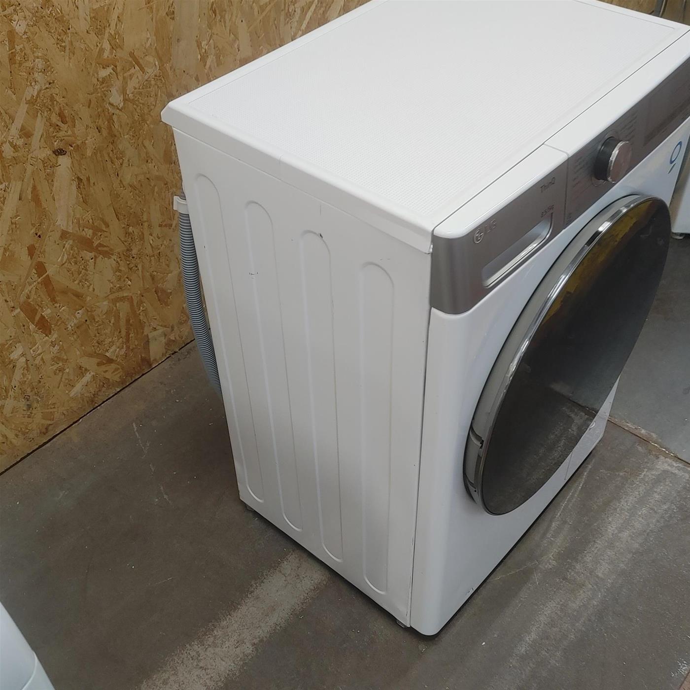 Lavasciuga intelligente LG F2DV9S8H2E Slim Vapore TurboWash 360 8,5/5Kg