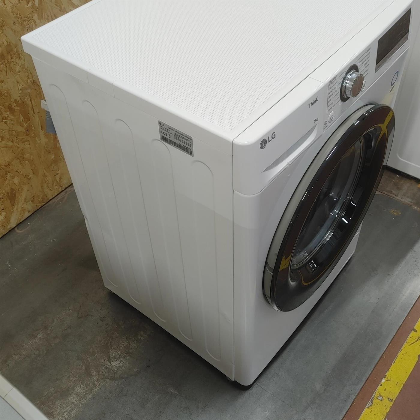 Lavatrice LG F4R3509NSWB AI DD Autodosaggio, Wi-Fi 9 Kg