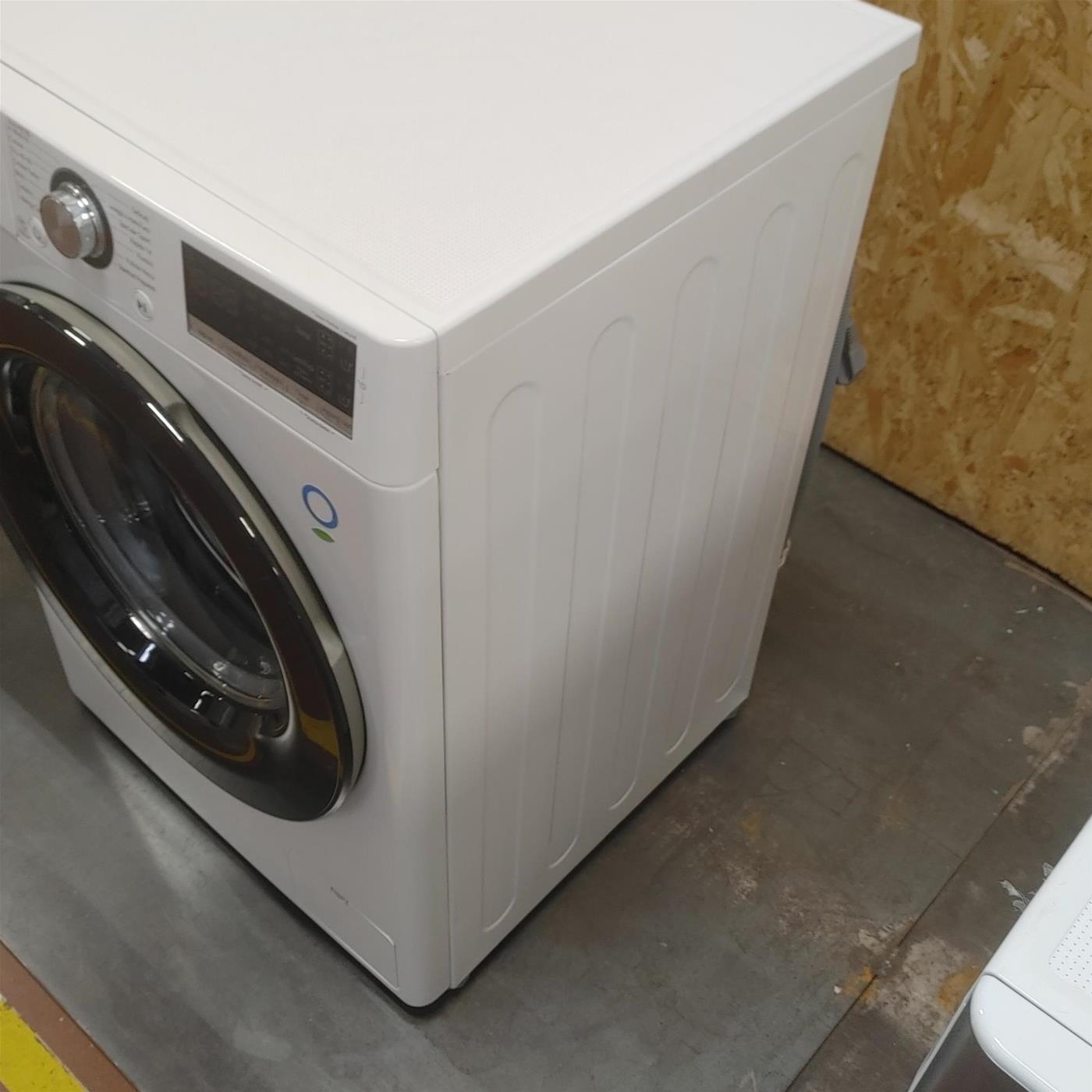 Lavatrice LG F4R3509NSWB AI DD Autodosaggio, Wi-Fi 9 Kg