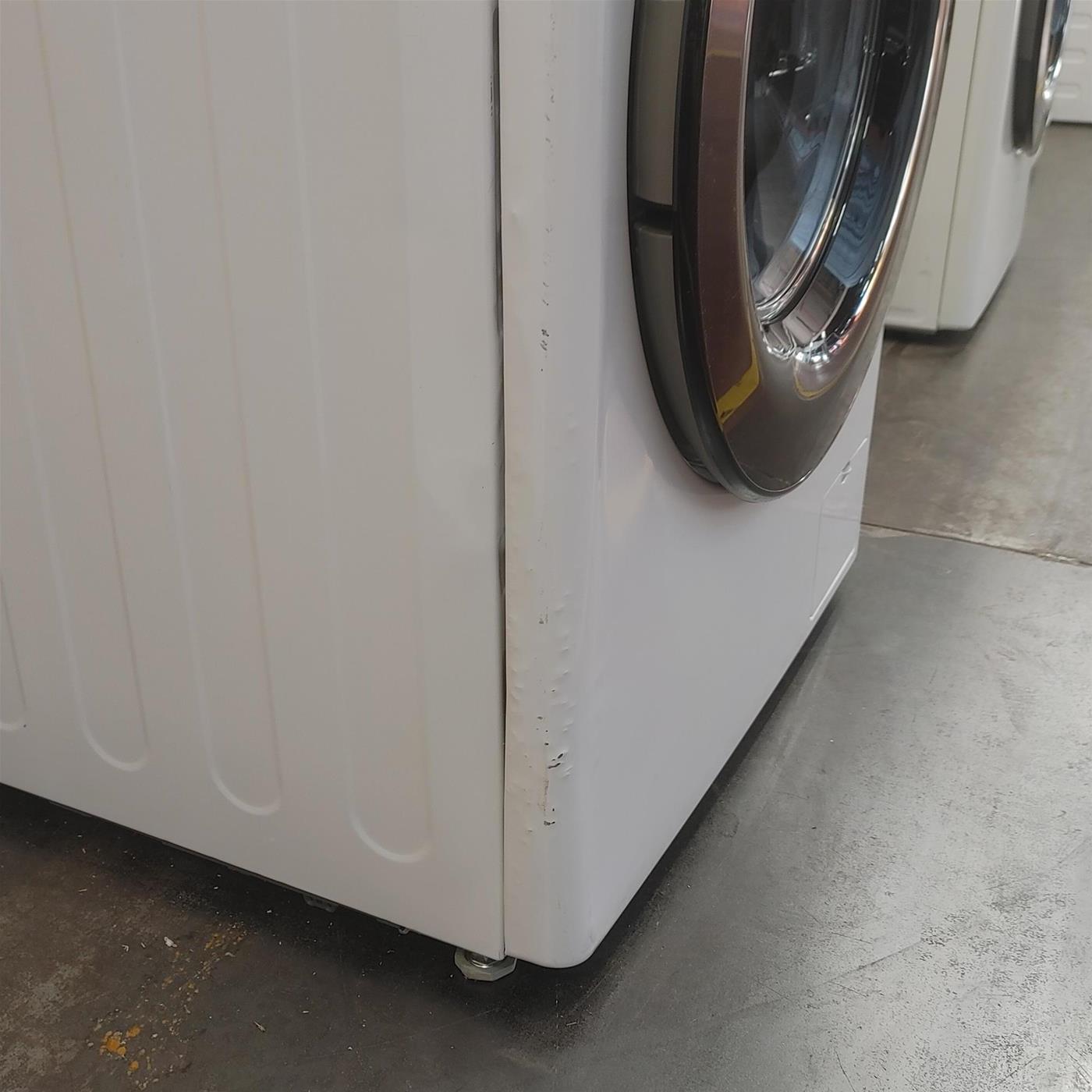 Lavatrice intelligente LG F4R3011NSWB 11 kg Classe A