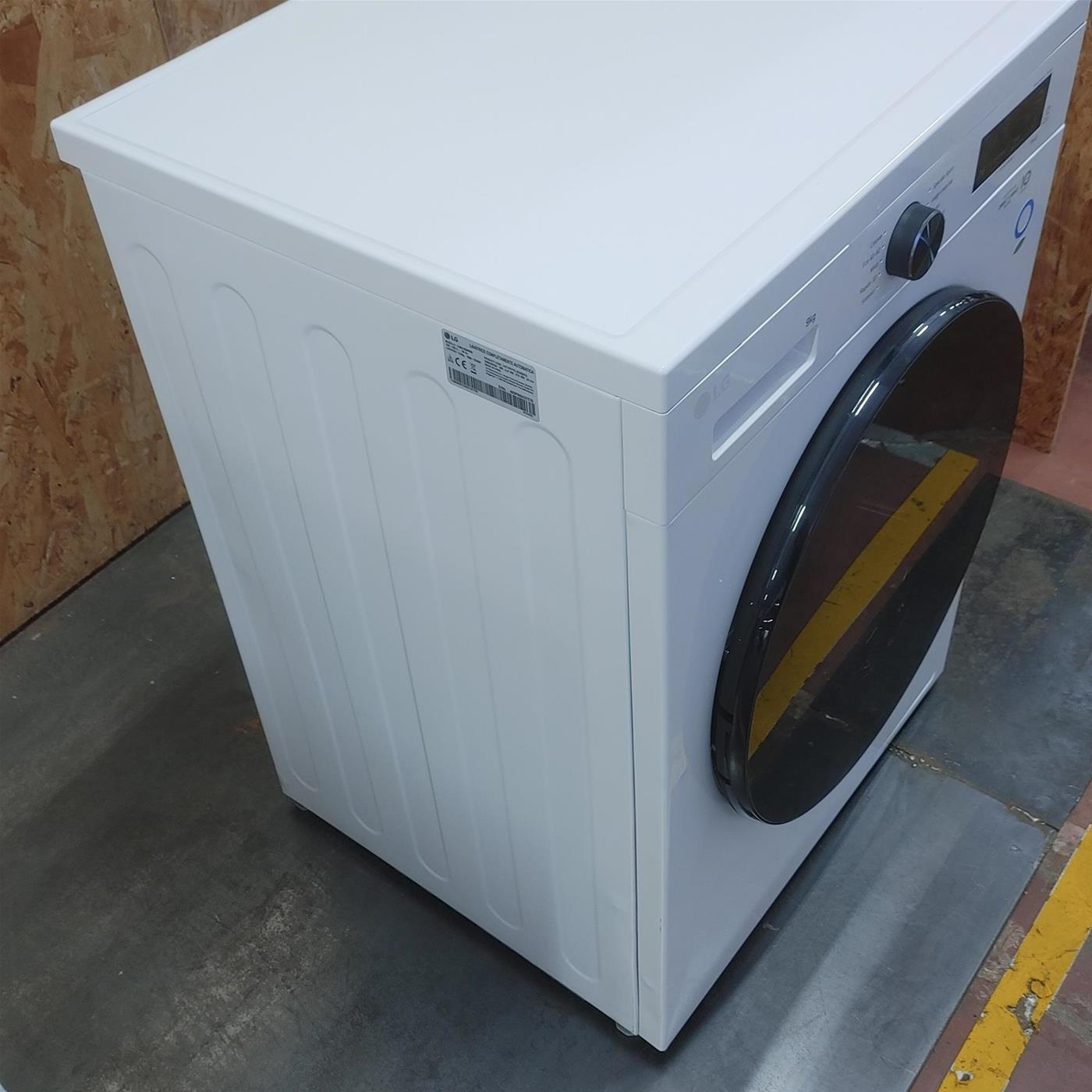 Lavatrice LG F4NX1009NWB 9 Kg Wi-Fi