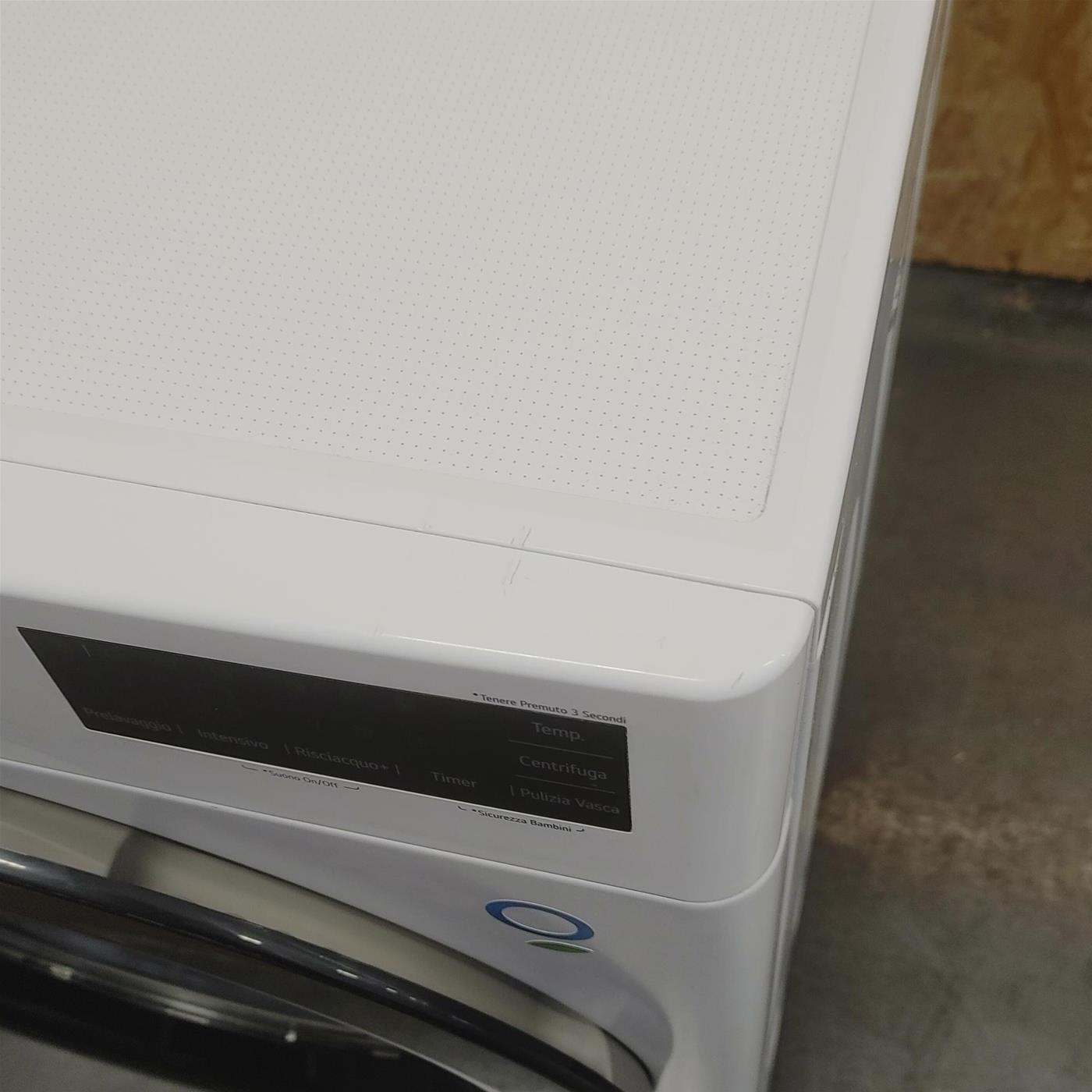 Lavatrice intelligente LG F4R3010NSWB 10 Kg AI DD, Lavaggio a vapore