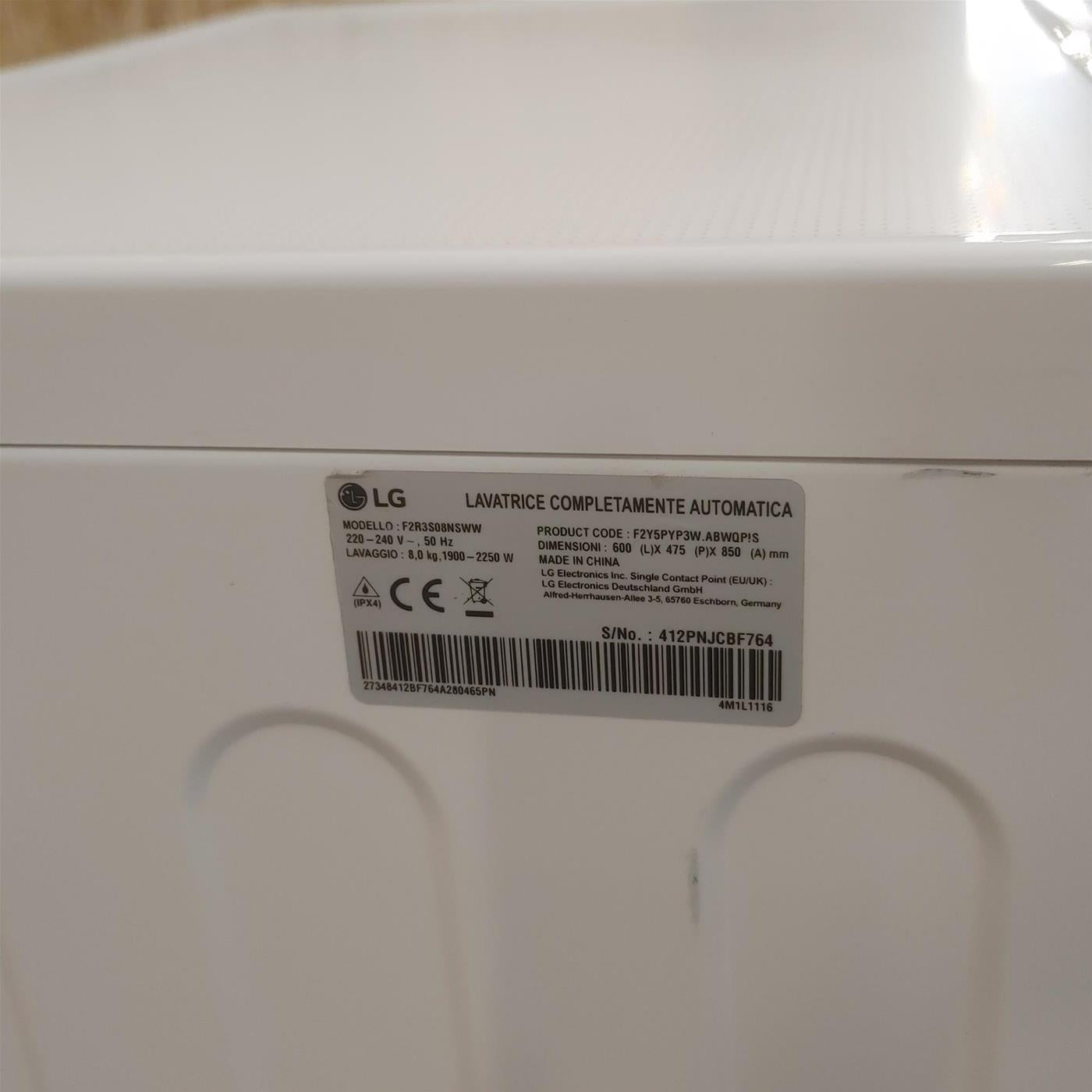 Lavatrice intelligente LG F2R3S08NSWW 8 Kg Vapore, AI Wash