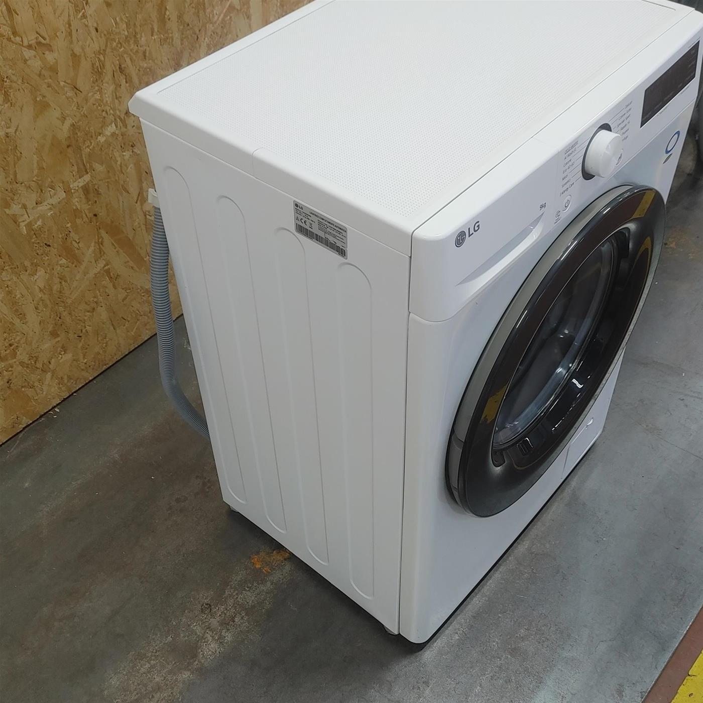 Lavatrice LG F2R3S09NSWB 9 Kg AI DD , Vapore, AI Wash