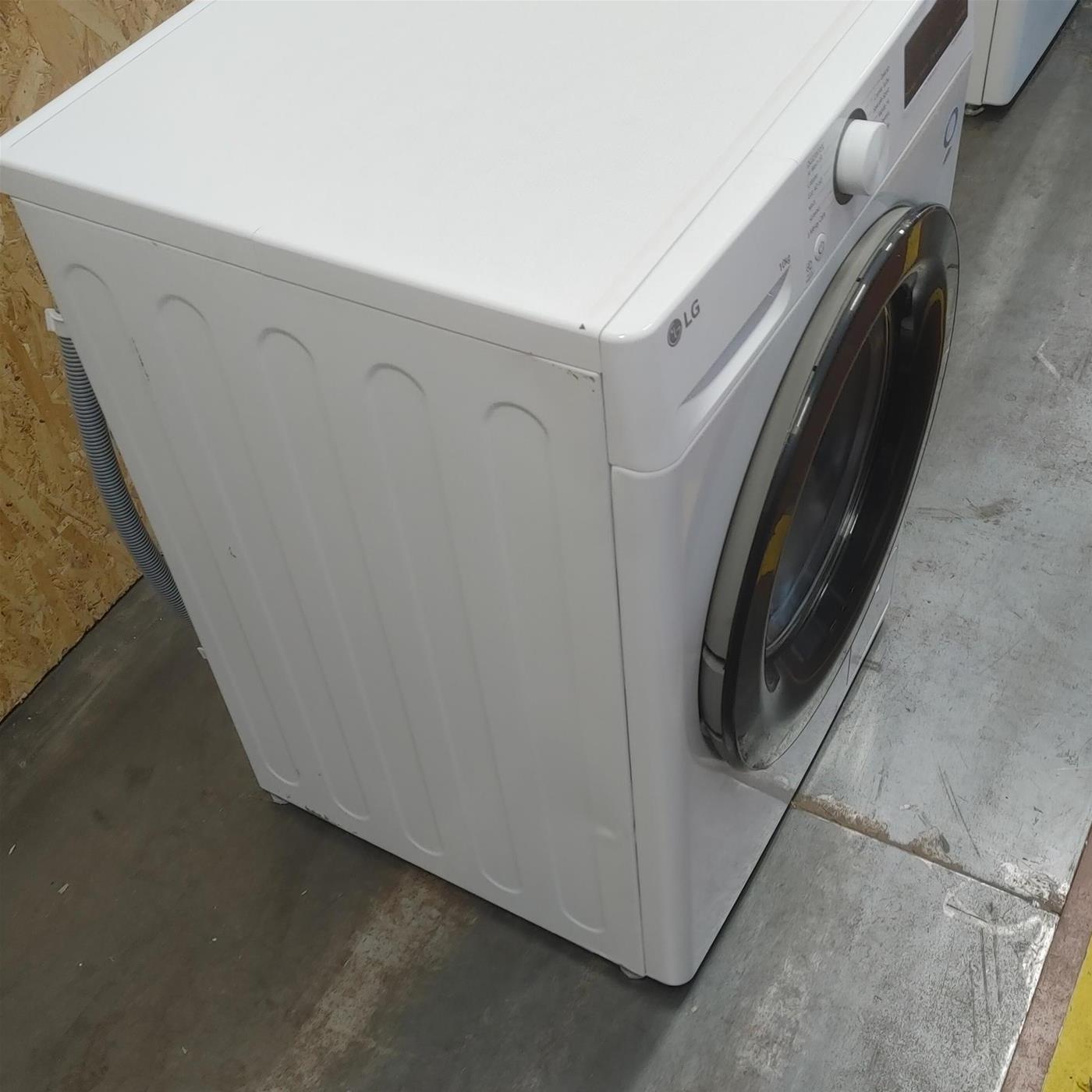Lavatrice LG F4R3010NSWB 10 Kg AI DD, Lavaggio a vapore